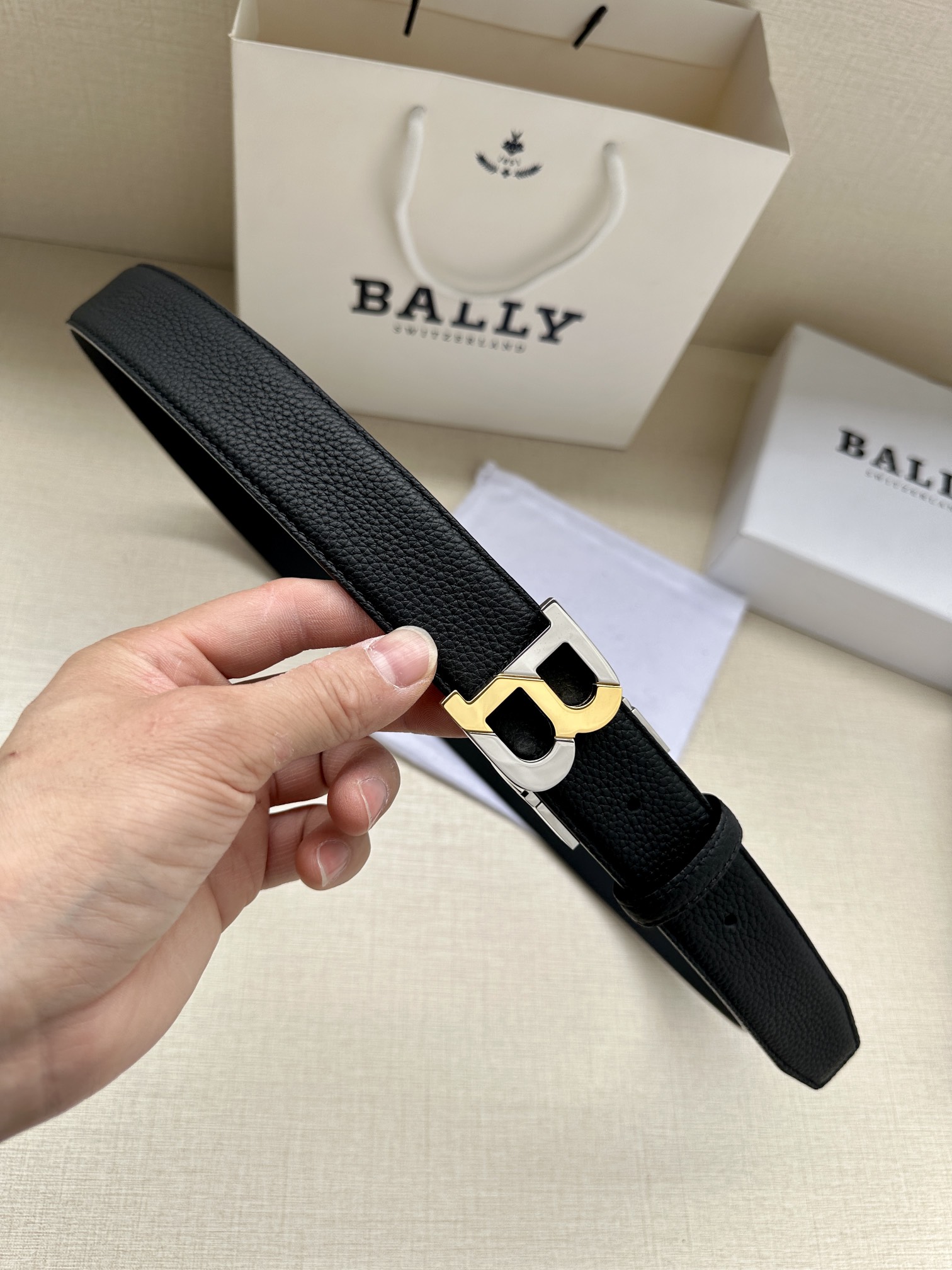 Bally Male Leather Belt Top Grain Leather M-l