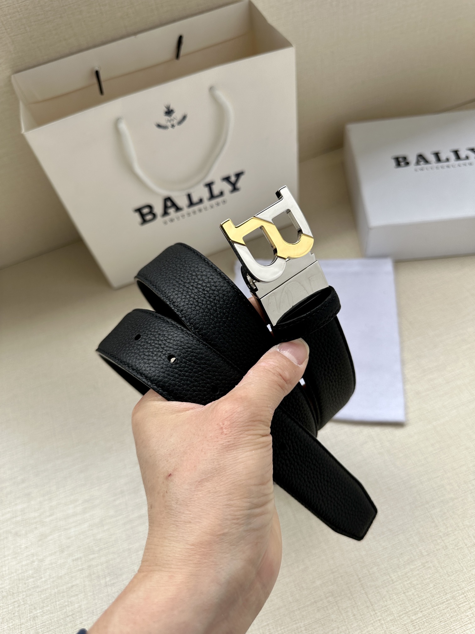 Bally Male Leather Belt Top Grain Leather M-l