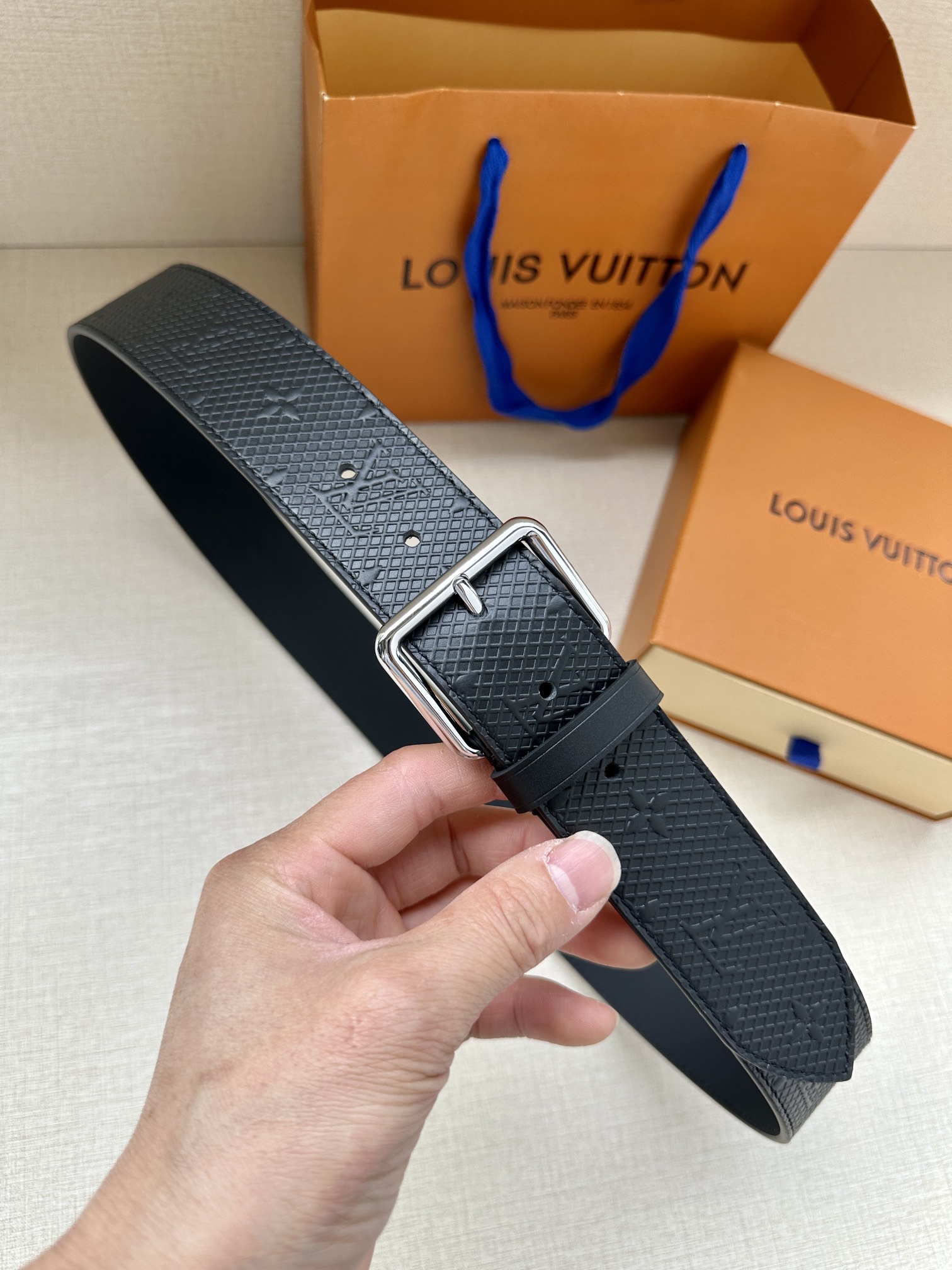 Louis Vuitton Male Pin Buckle Belt S-m-l