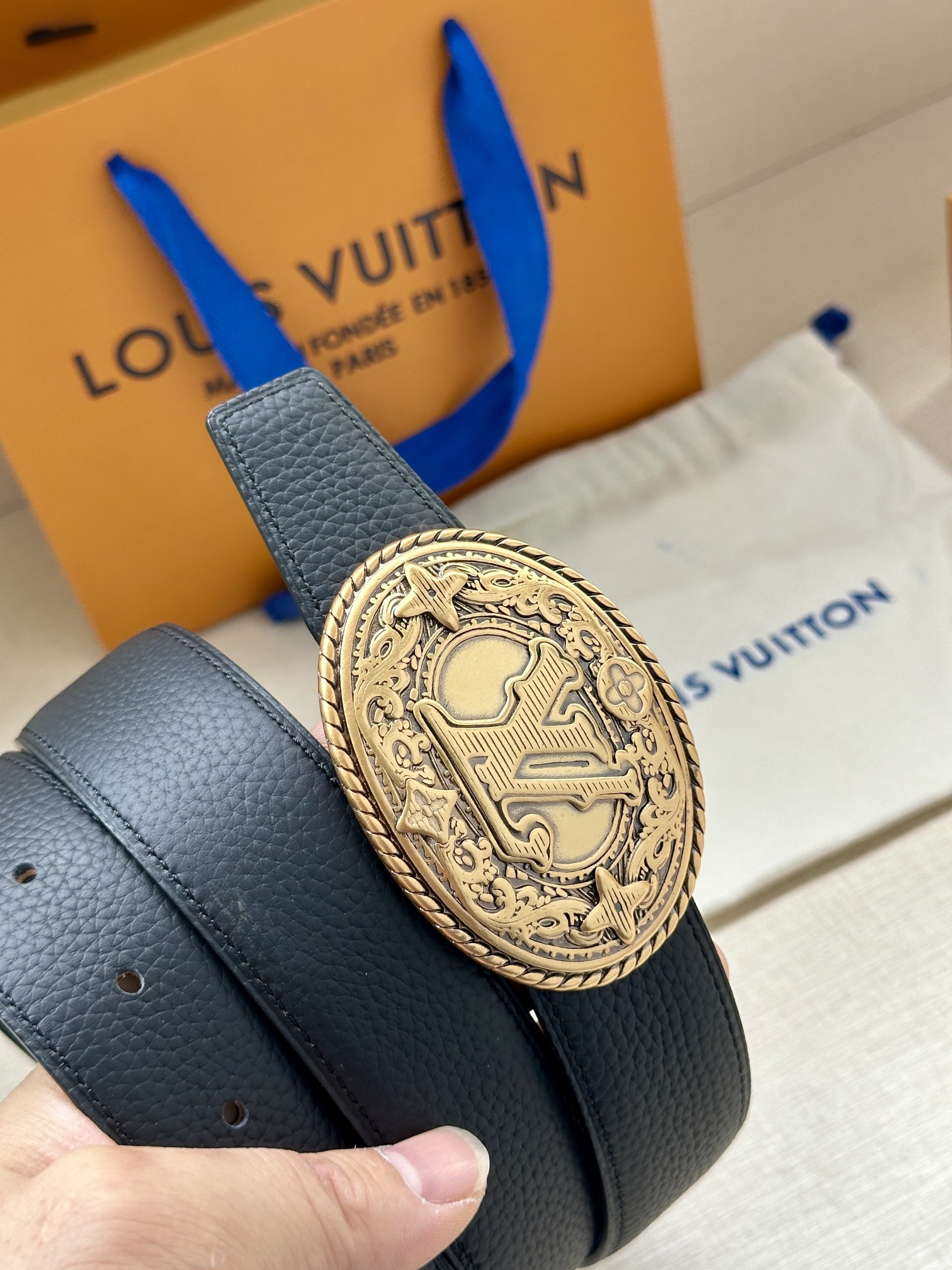 Louis Vuitton Basic Belt L