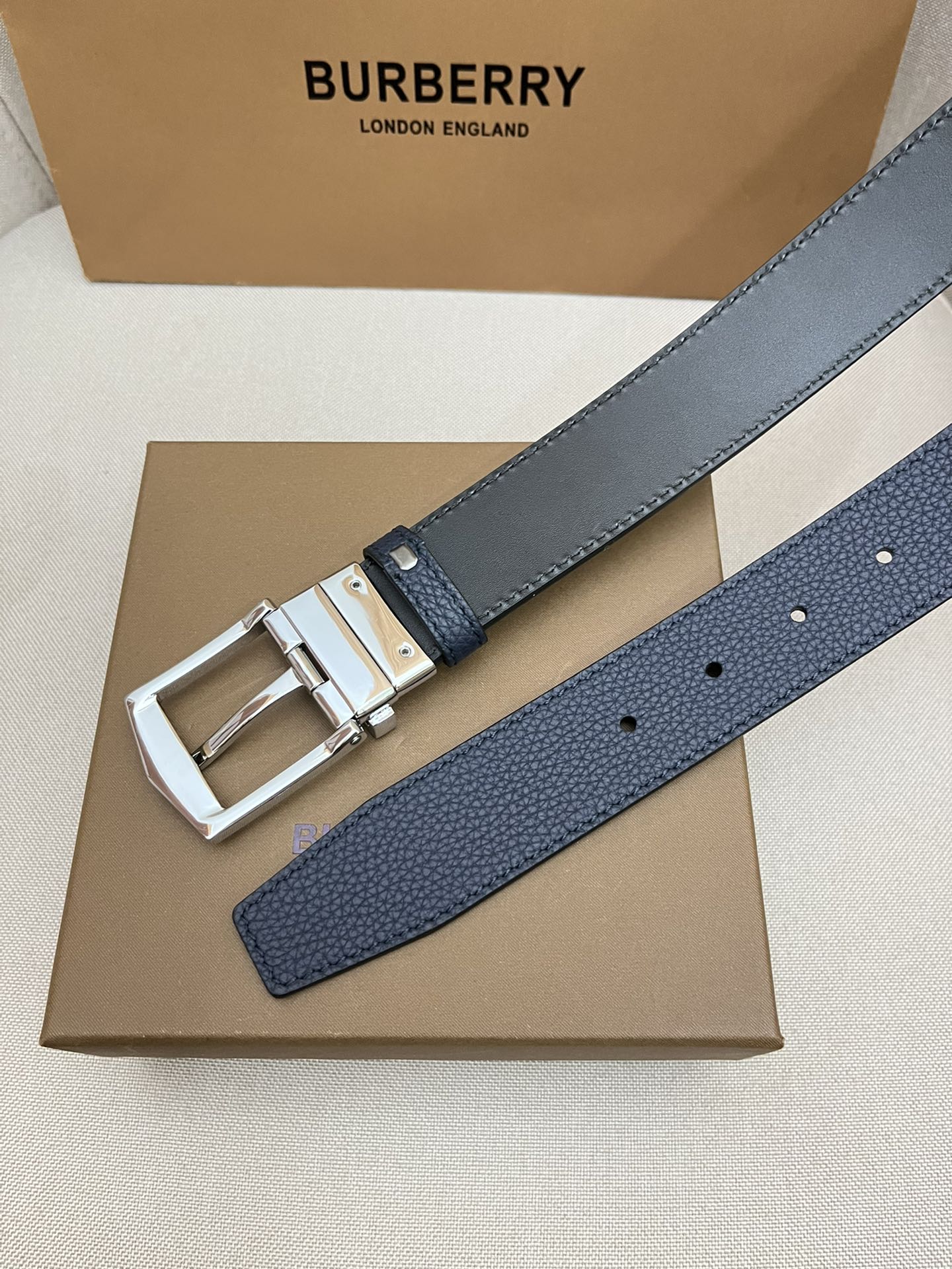 Burberry Male Leather Belt Top Grain Leather M
