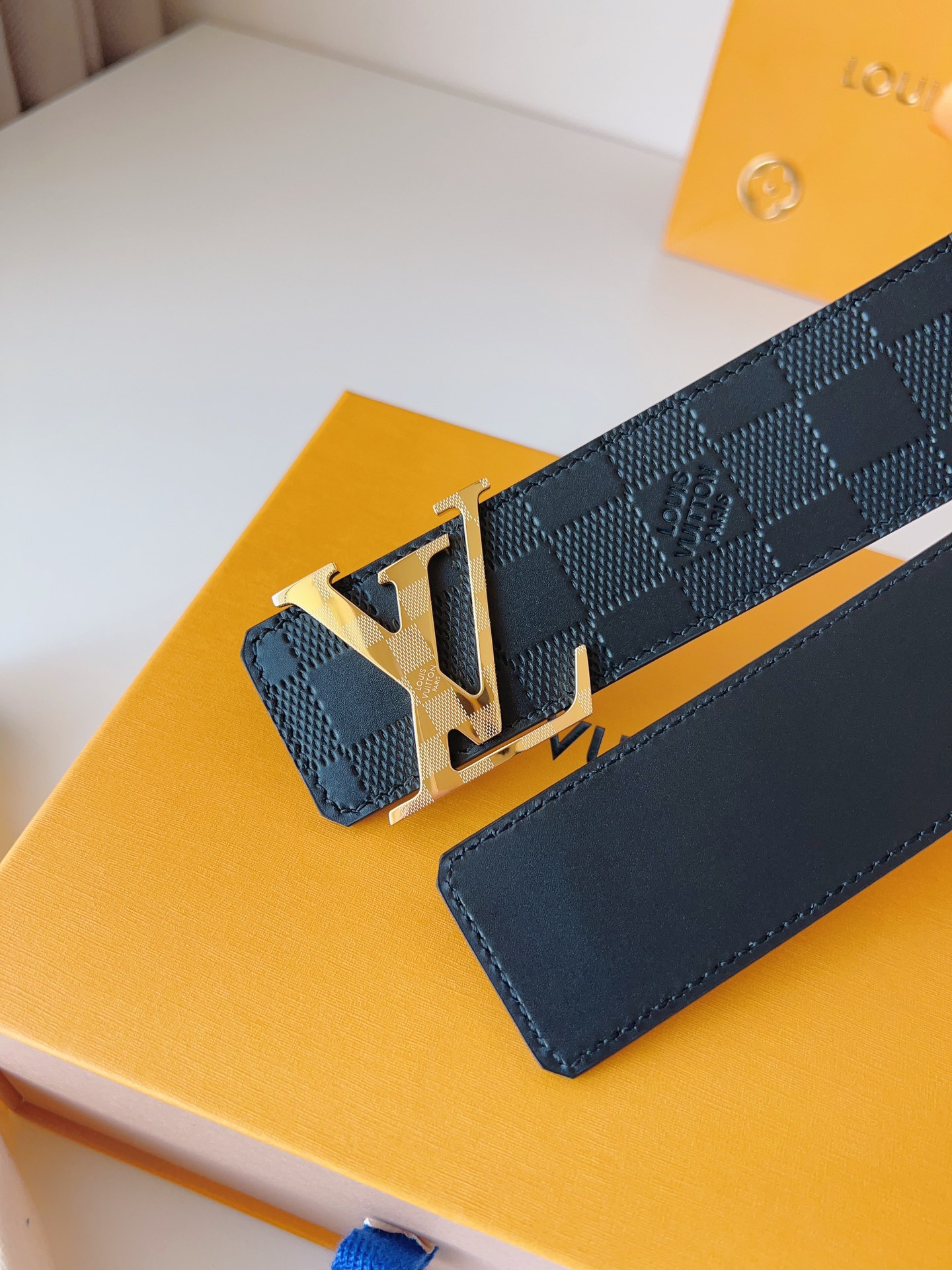 Louis Vuitton Basic Belt 40mm-l