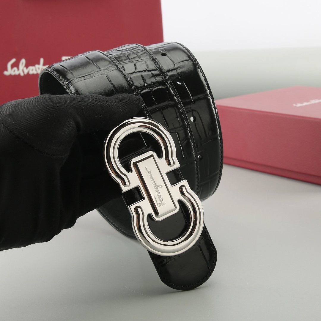 Salvatore Ferragamo Leather Belt Cow Leather