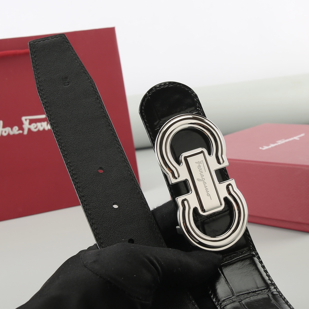 Salvatore Ferragamo Leather Belt Cow Leather