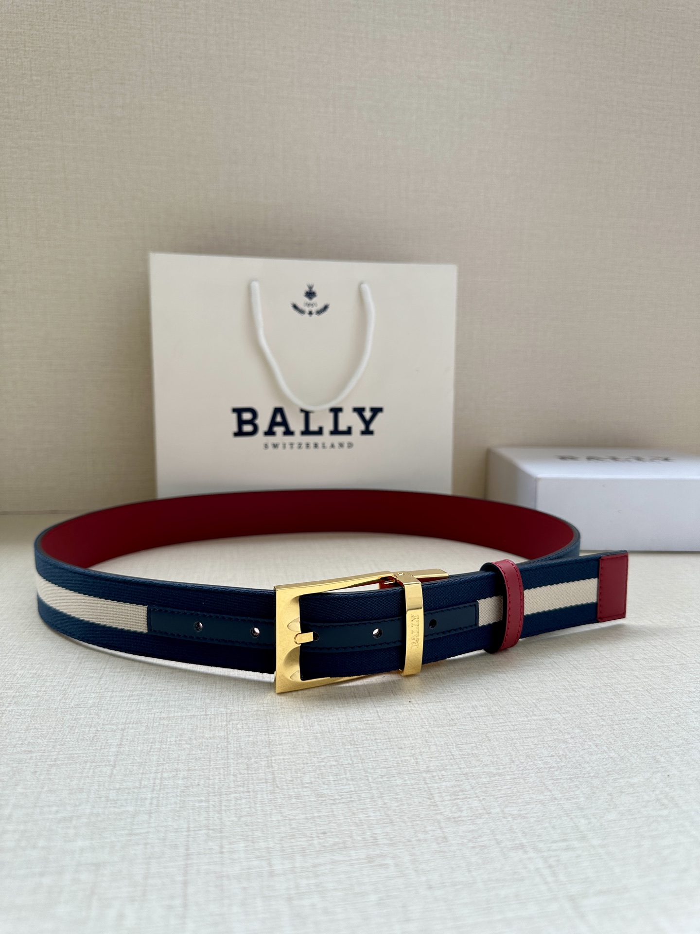 Bally Male Pin Buckle Belt Cow Leather M-l