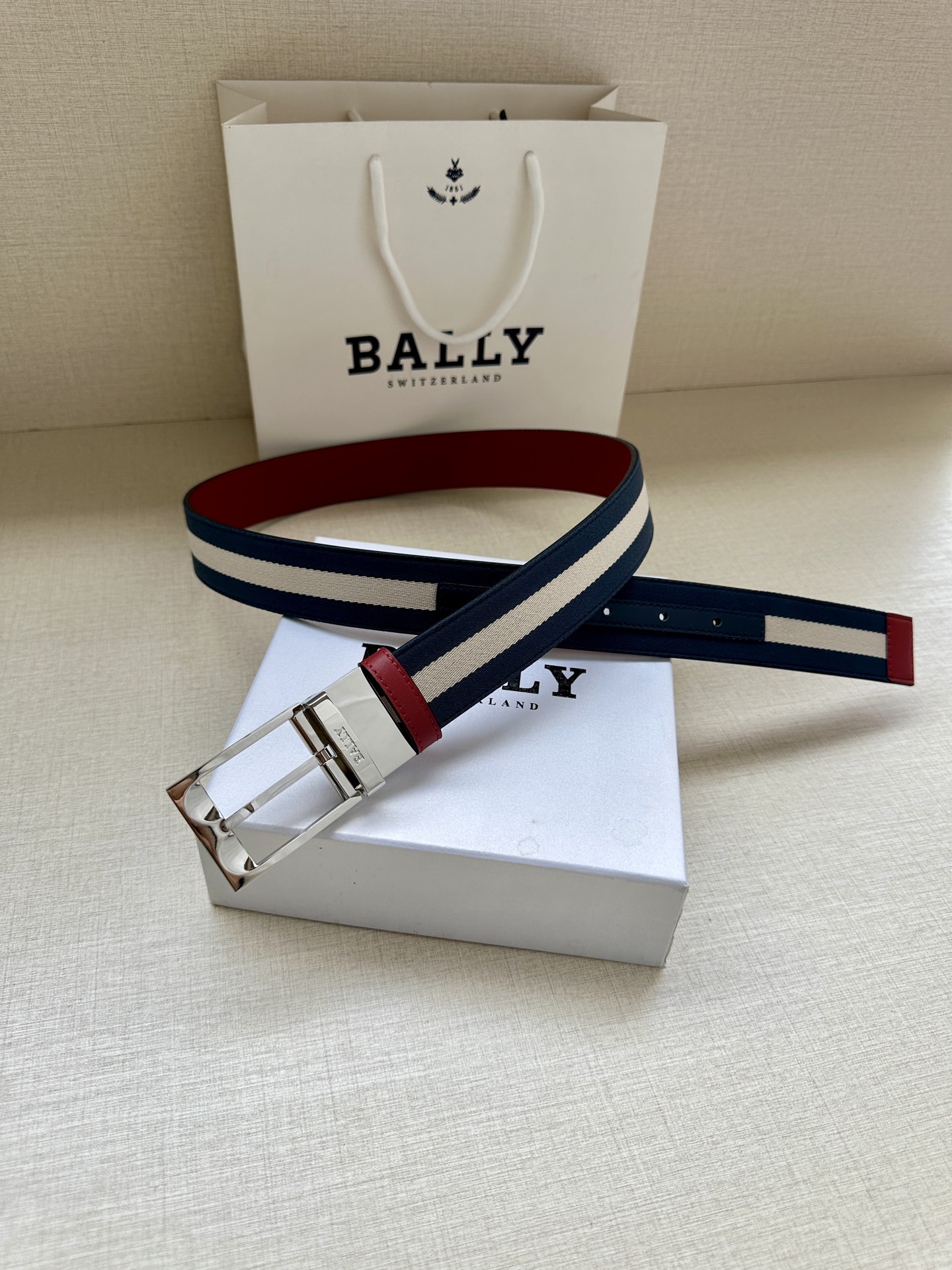 Bally Male Pin Buckle Belt Cow Leather M-l