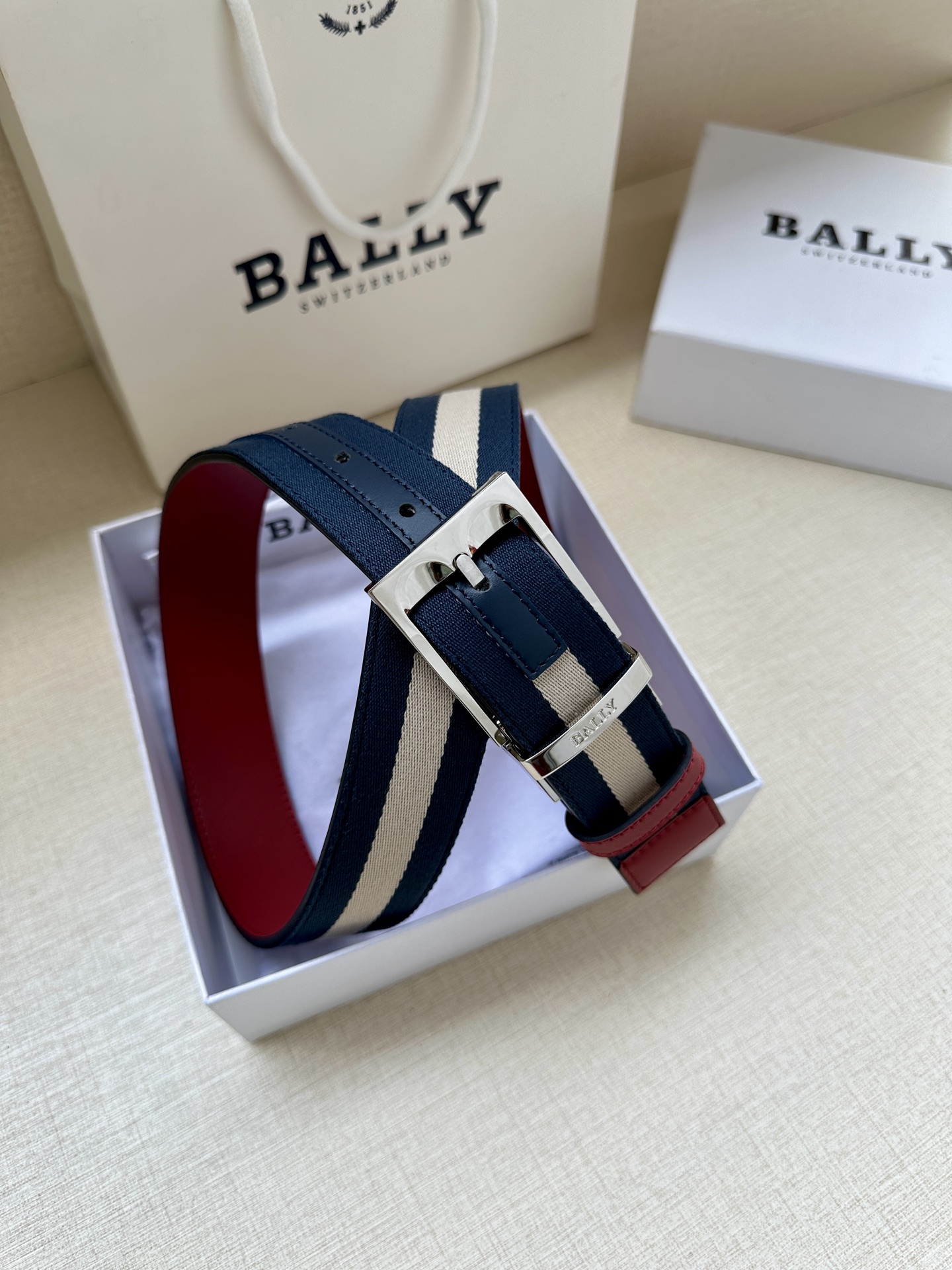 Bally Male Pin Buckle Belt Cow Leather M-l