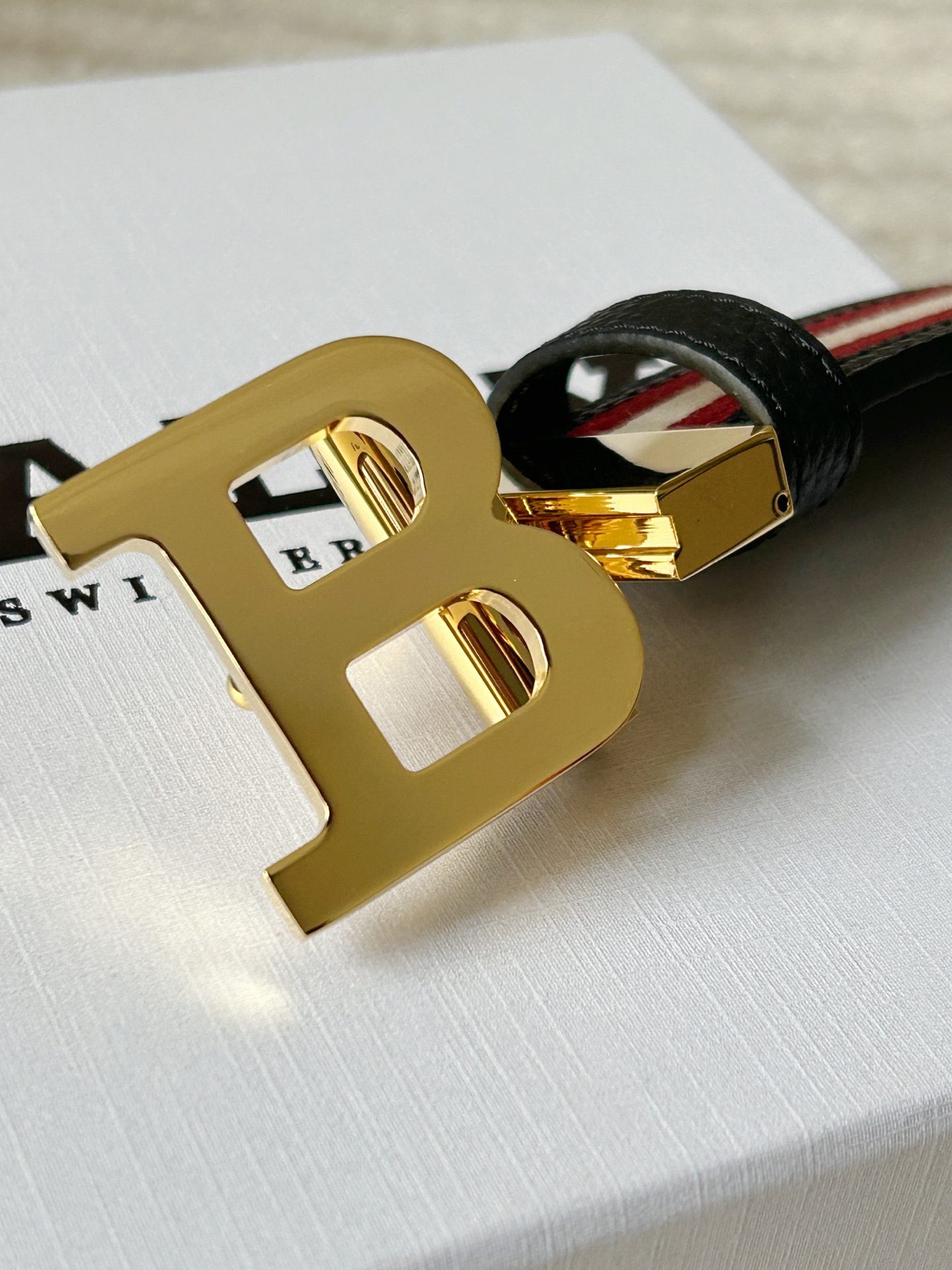 Bally Male Leather Belt L