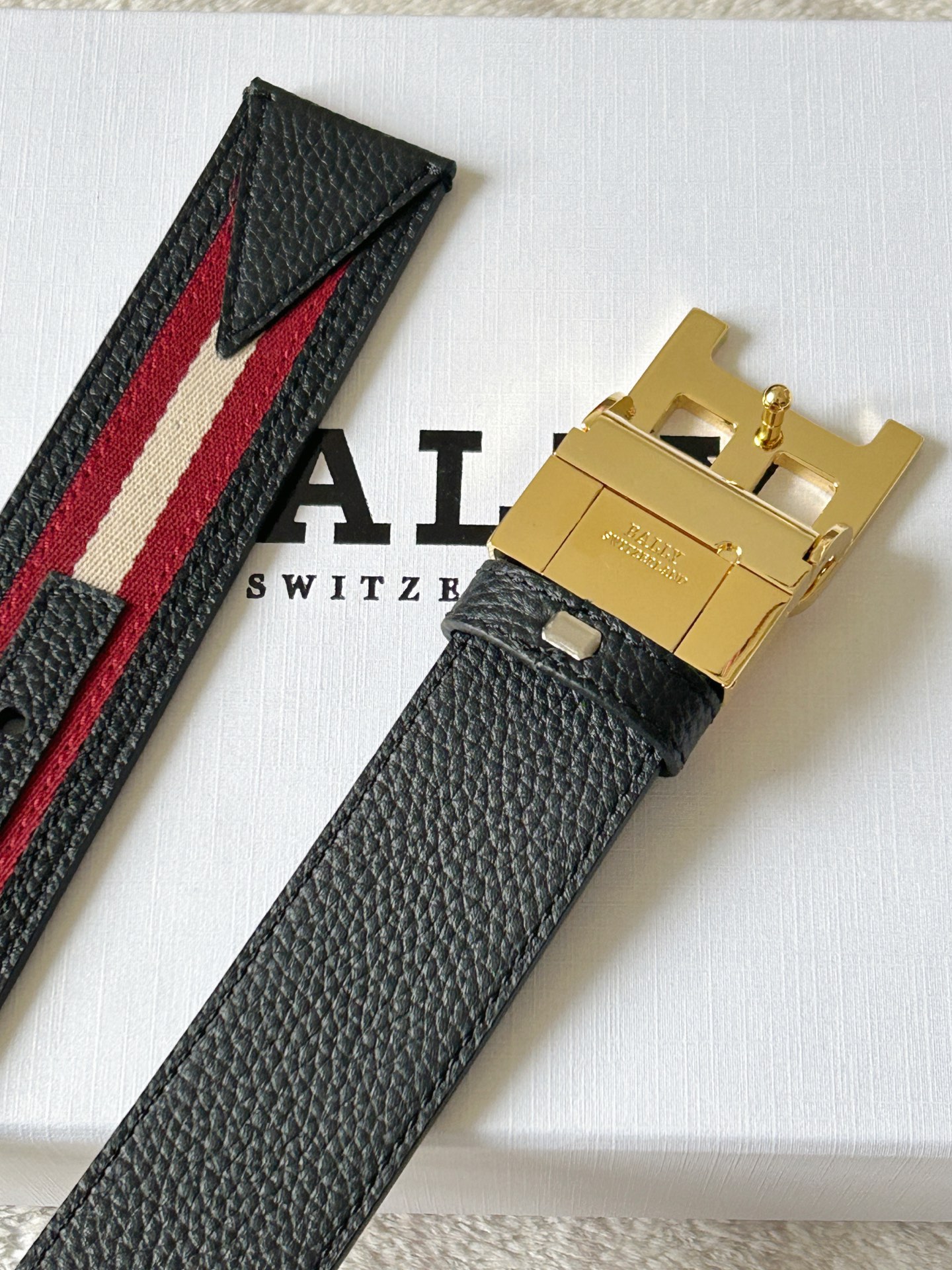 Bally Male Leather Belt L