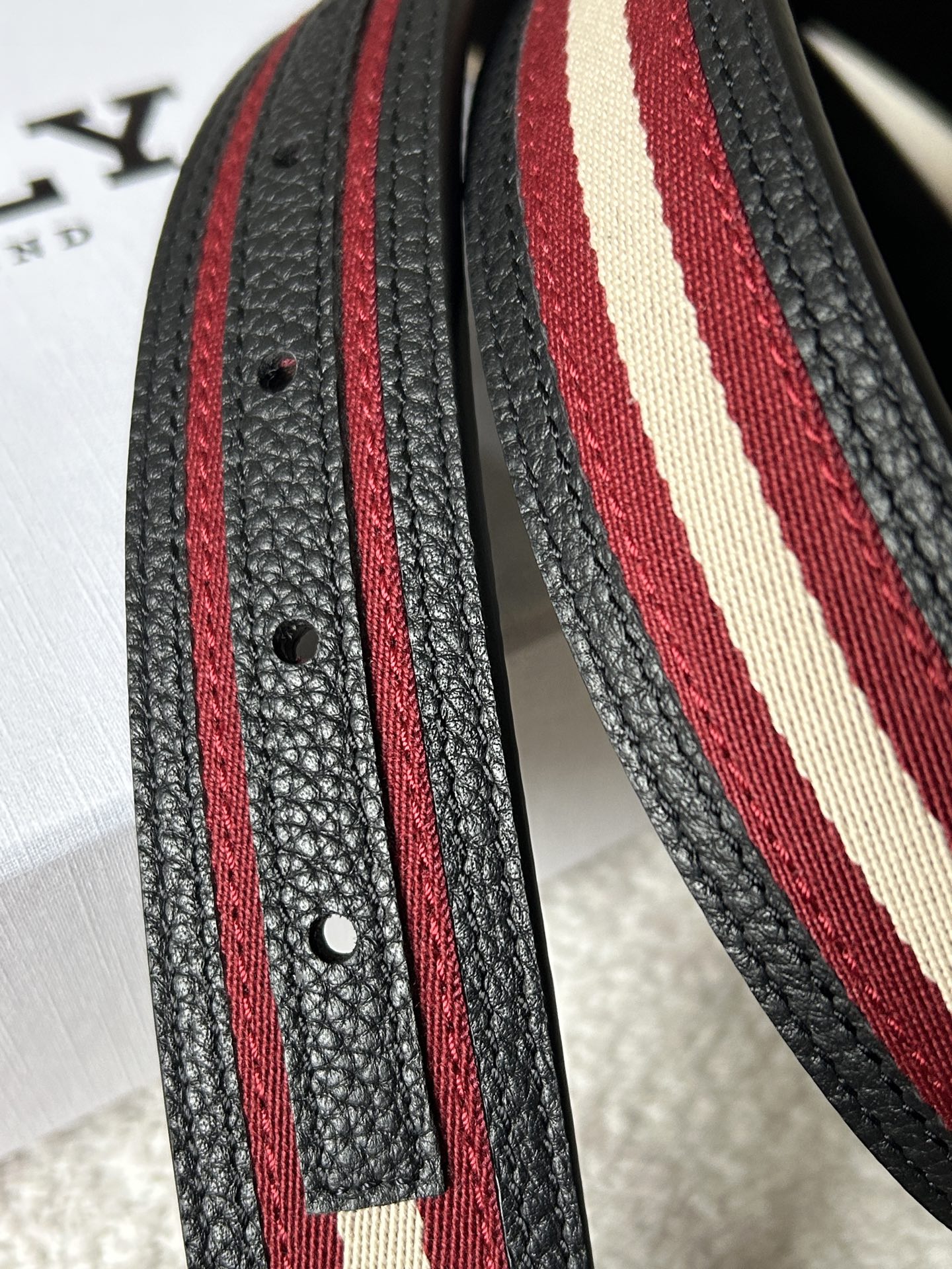 Bally Male Leather Belt L