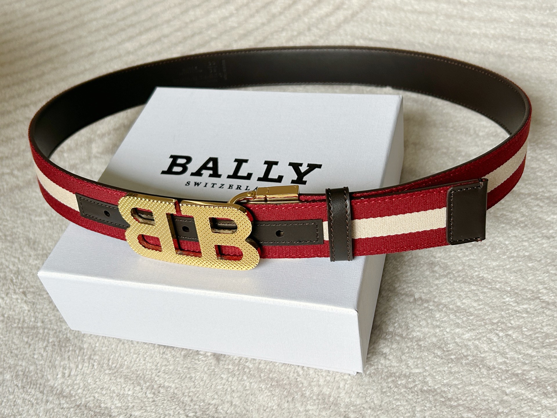 Bally Male Leather Belt Top Grain Leather M-l