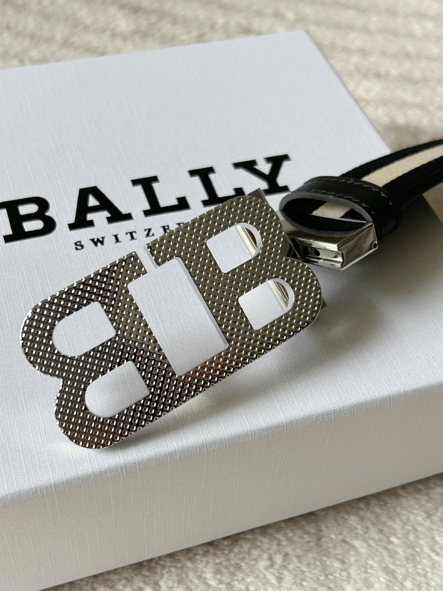 Bally Male Leather Belt Top Grain Leather M-l