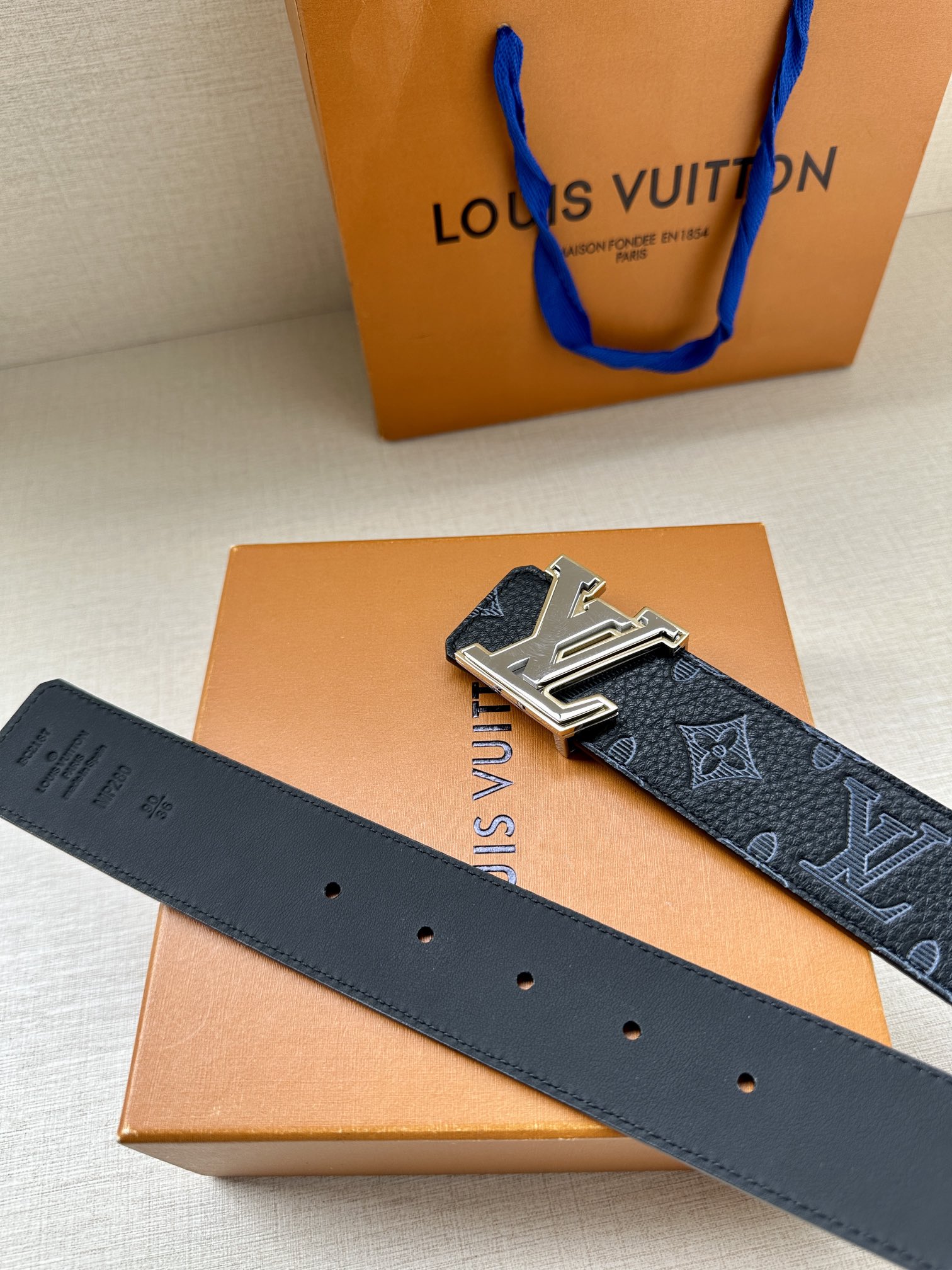 Louis Vuitton Basic Belt Top Grain Leather L