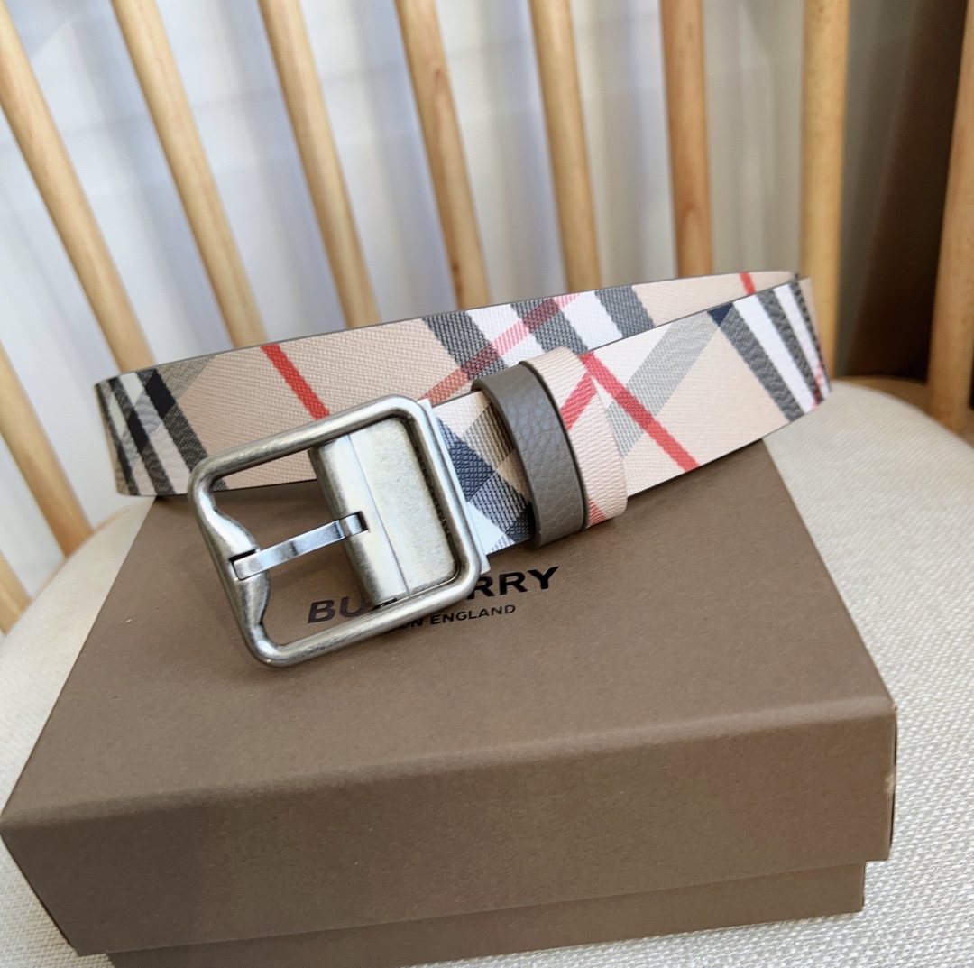 Burberry Basic Belt Cow Leather M