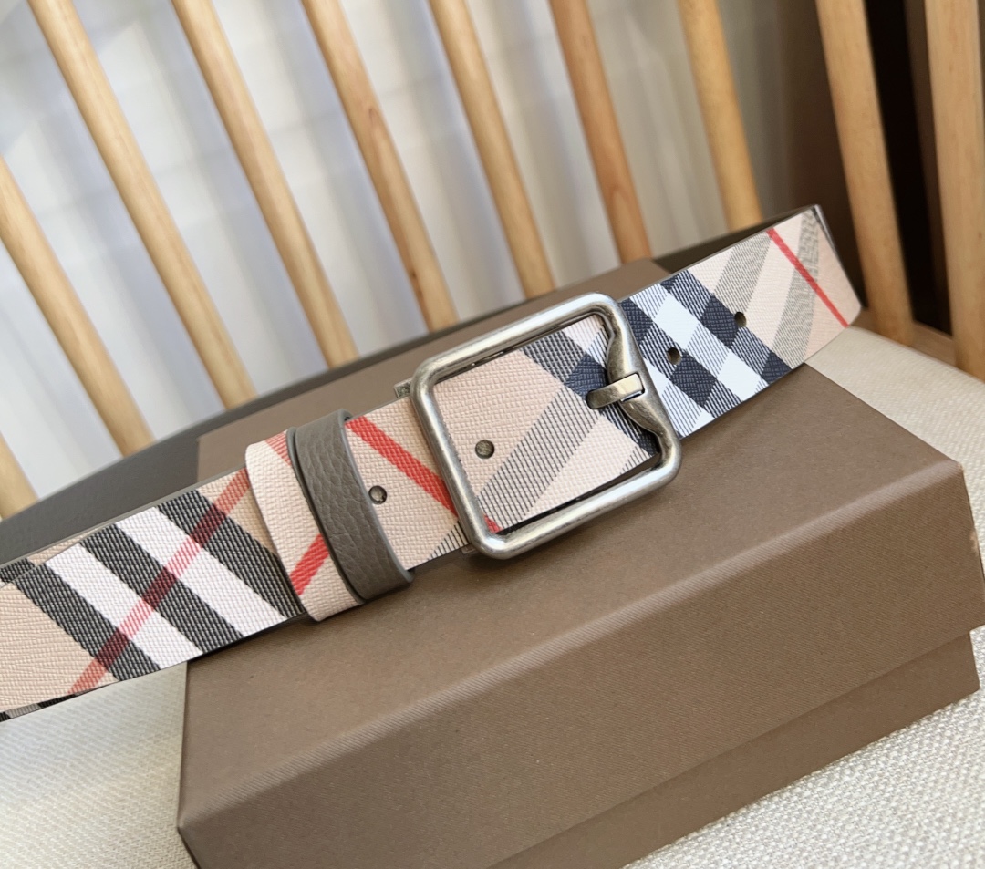 Burberry Basic Belt Cow Leather M