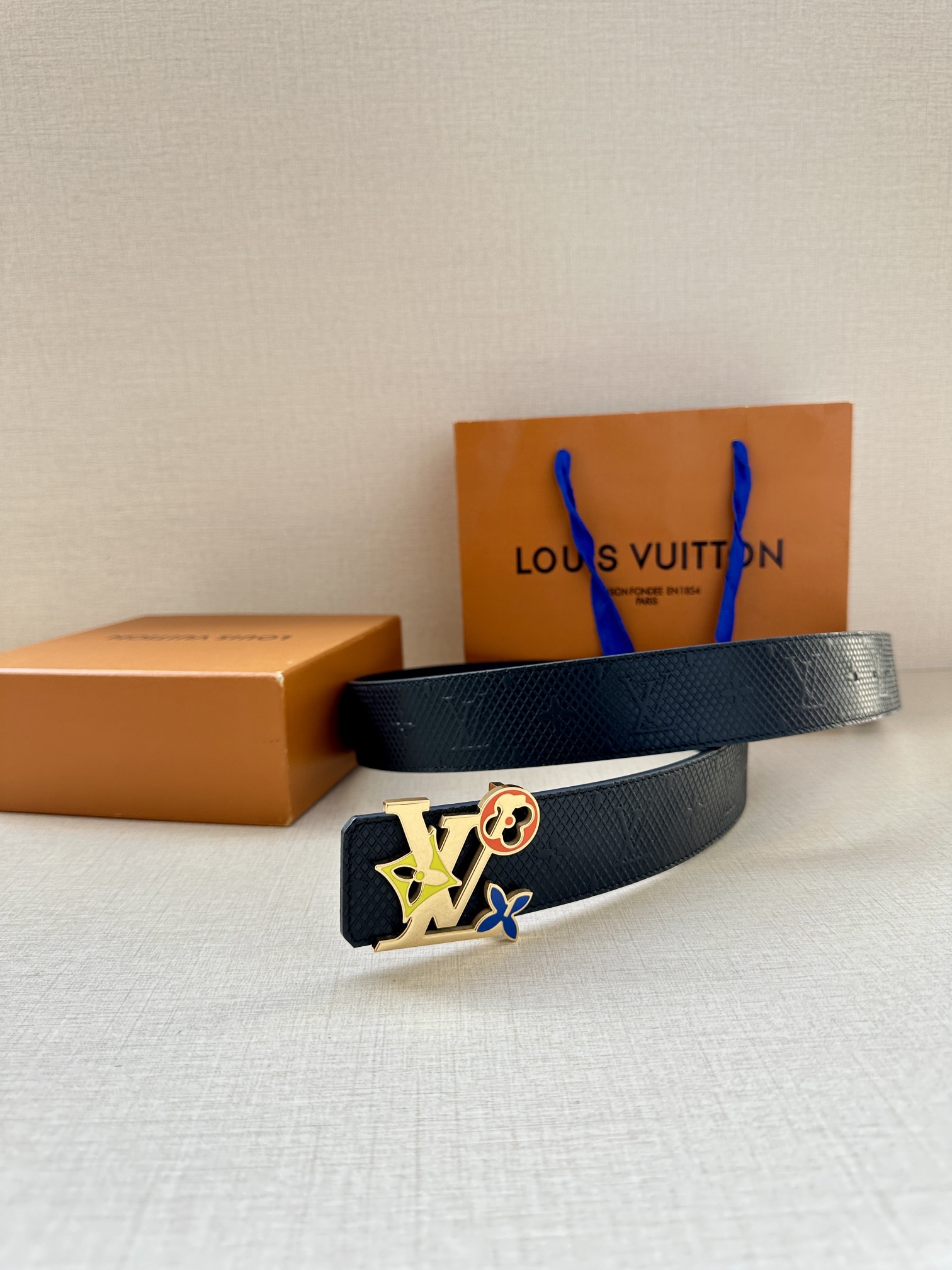 Louis Vuitton Leather Belt Cow Leather L