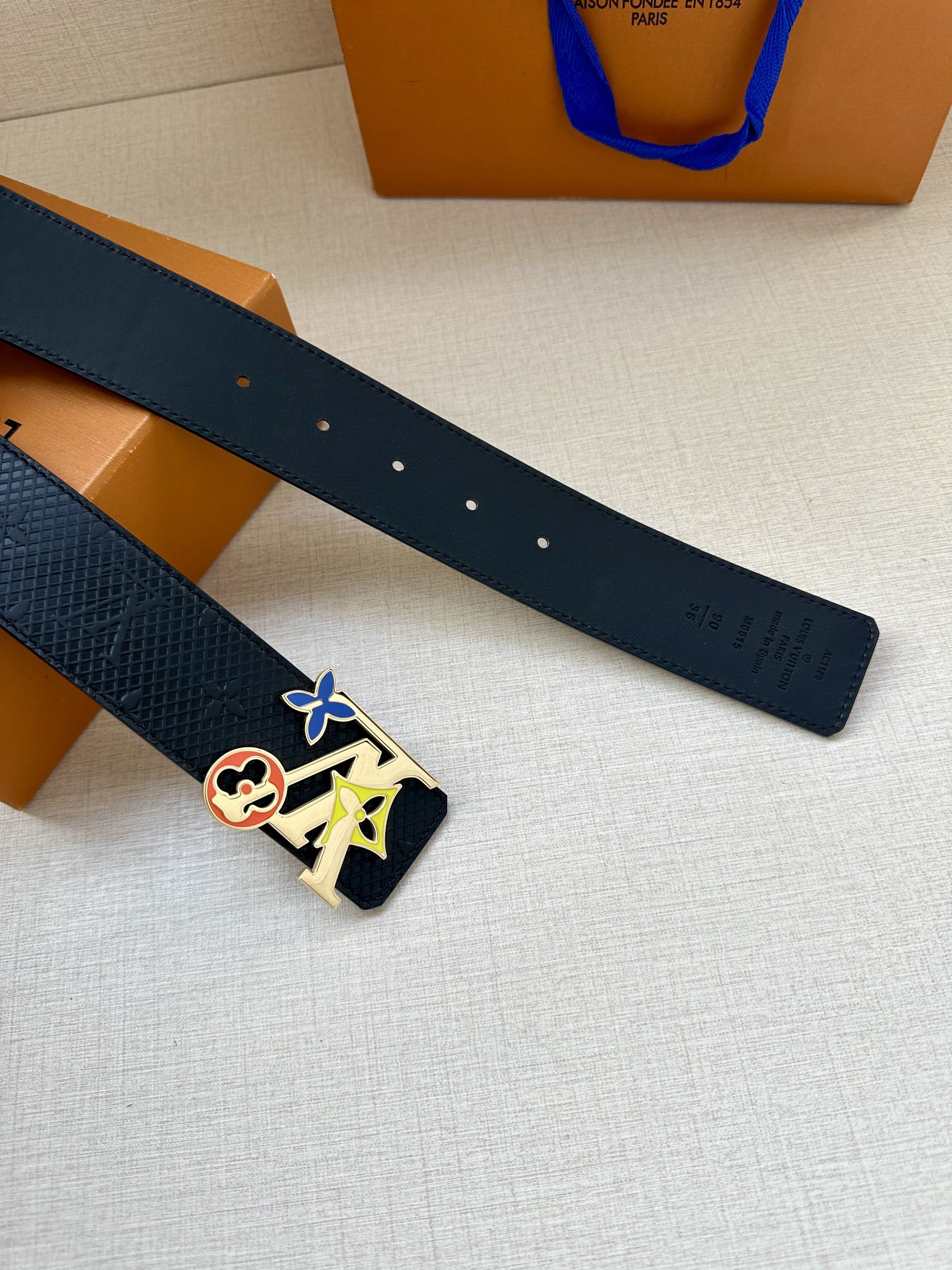 Louis Vuitton Leather Belt Cow Leather L
