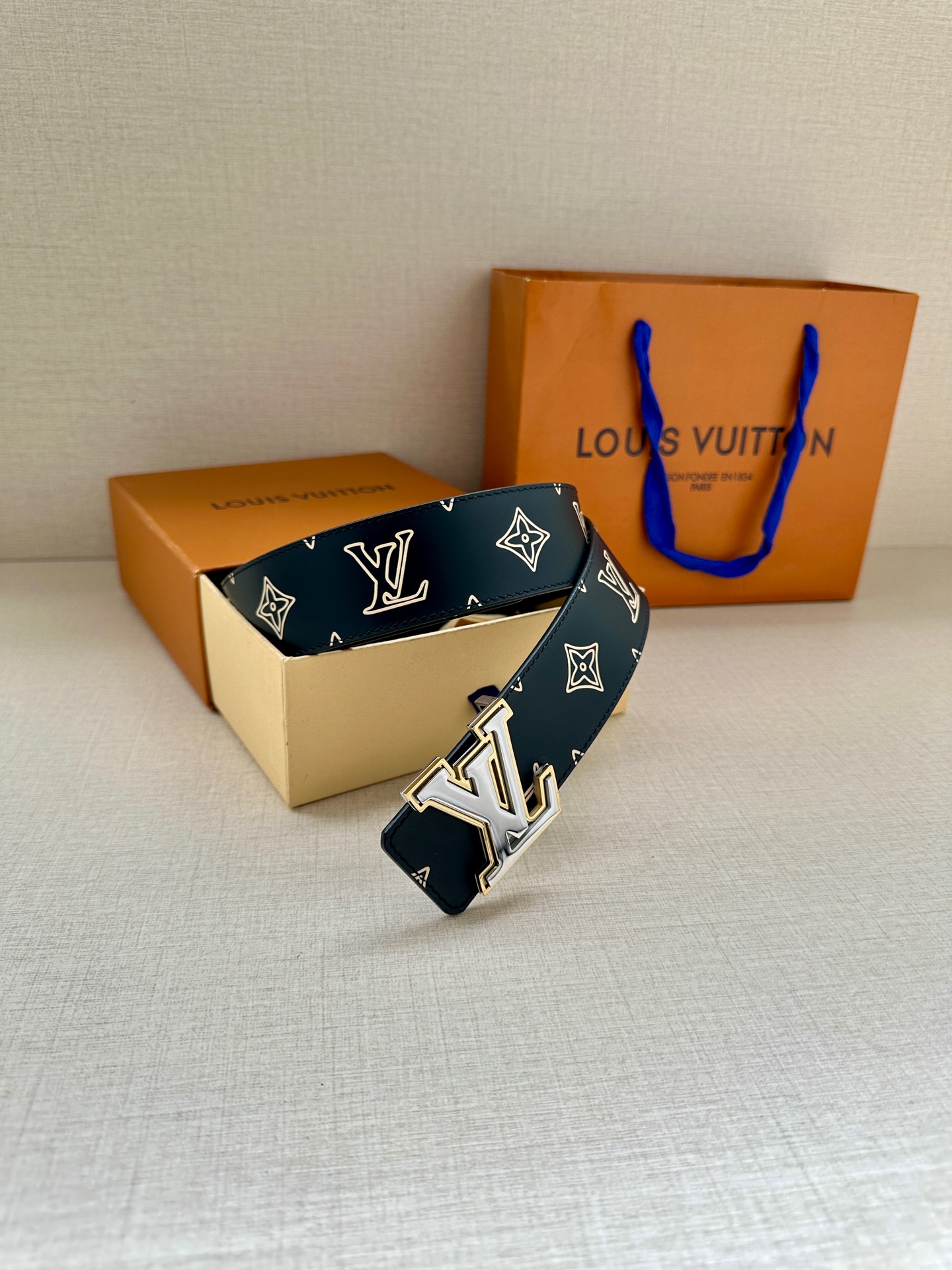 Louis Vuitton Basic Belt Cow Leather L