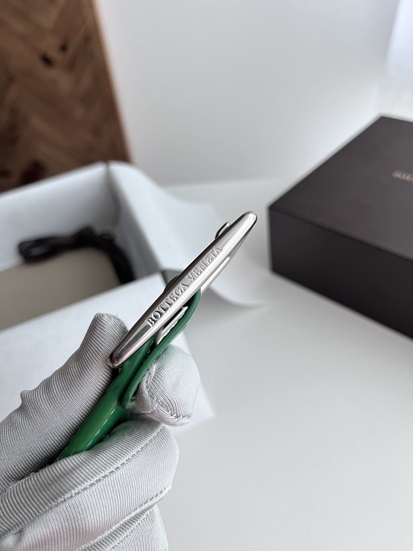 Louis Vuitton Male Leather Belt Cow Leather Silver M