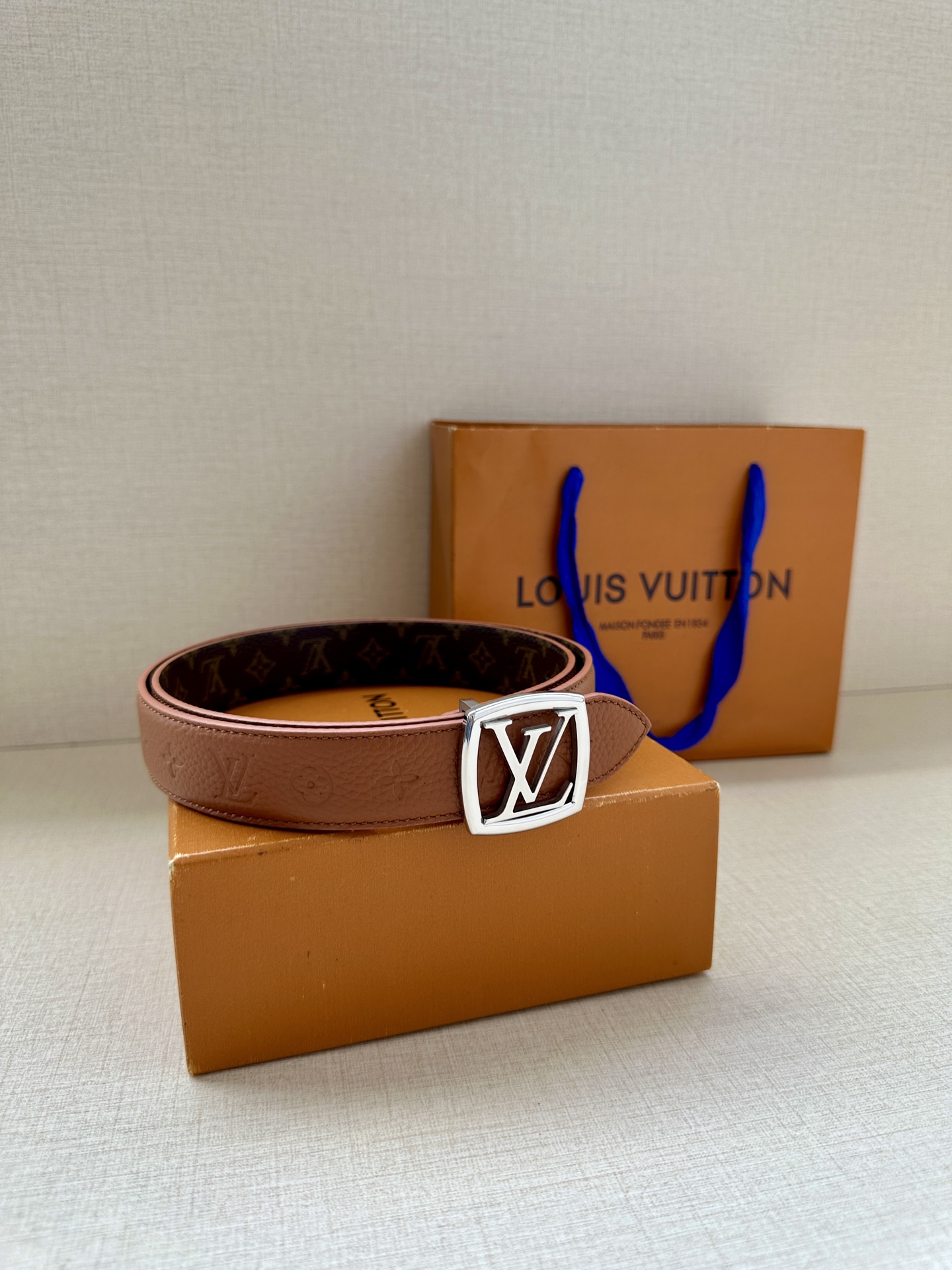 Louis Vuitton Female Basic Belt Cow Leather M-l
