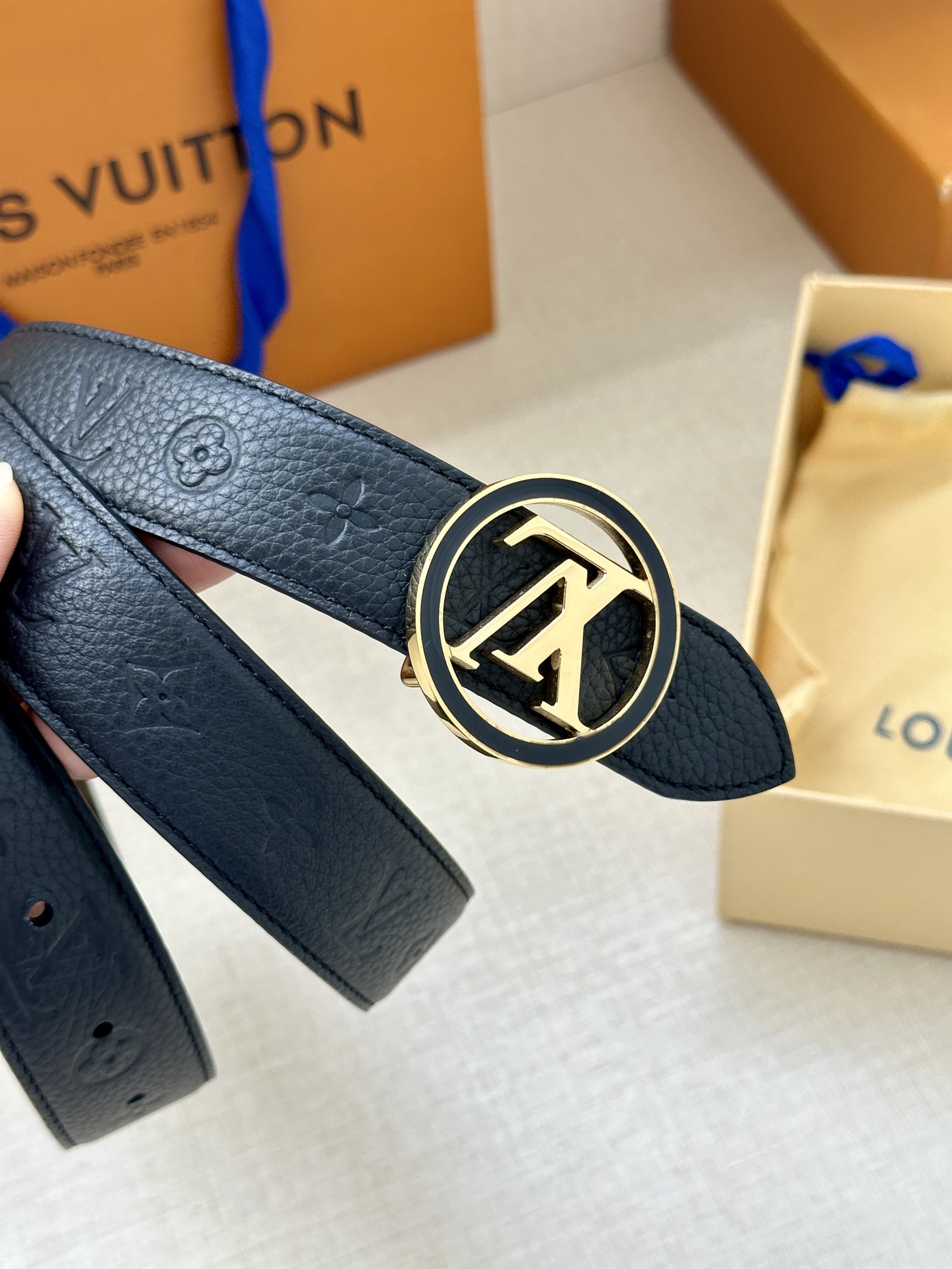 Louis Vuitton Female Basic Belt Cow Leather M-l