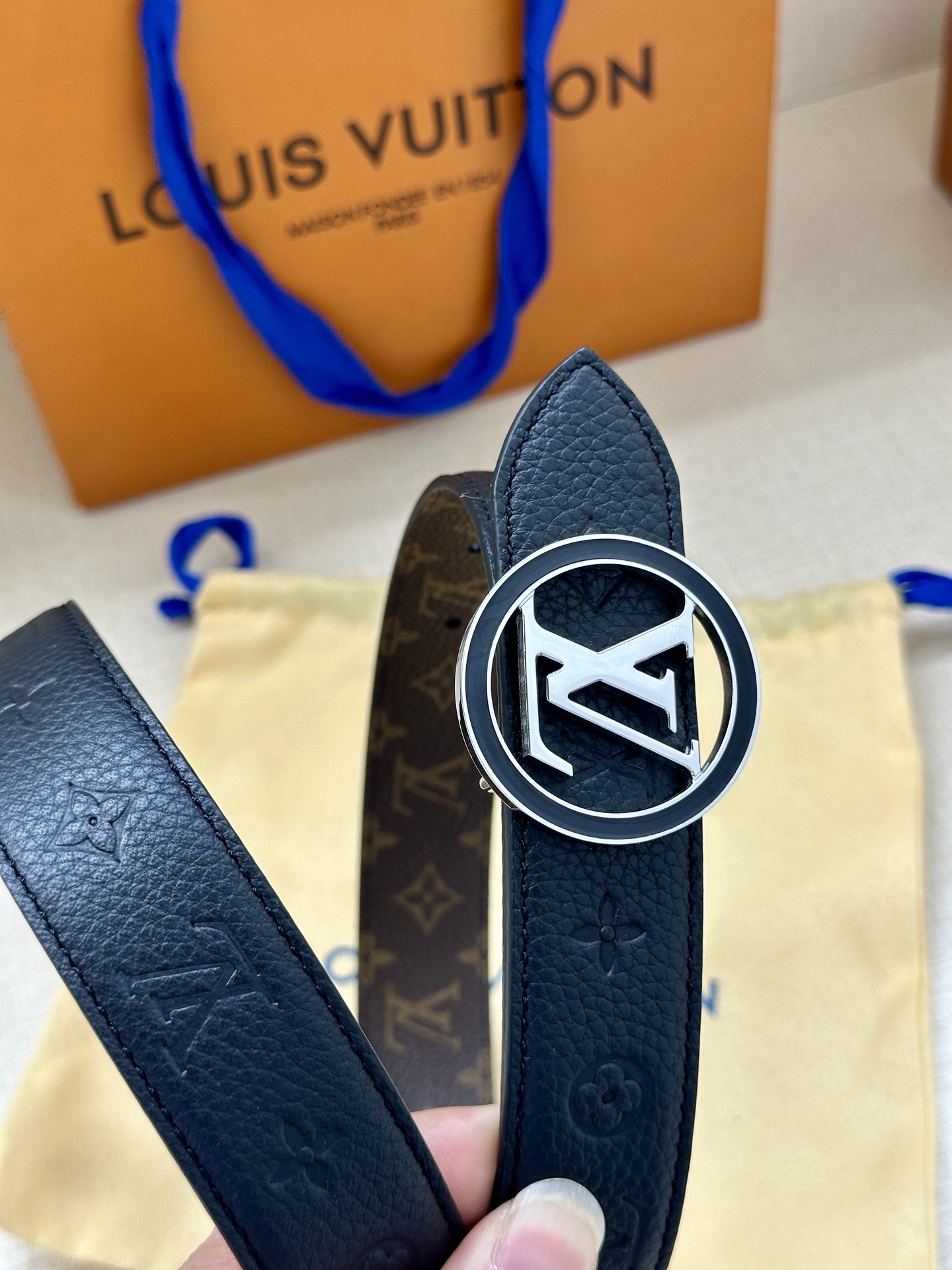 Louis Vuitton Female Basic Belt Cow Leather M-l