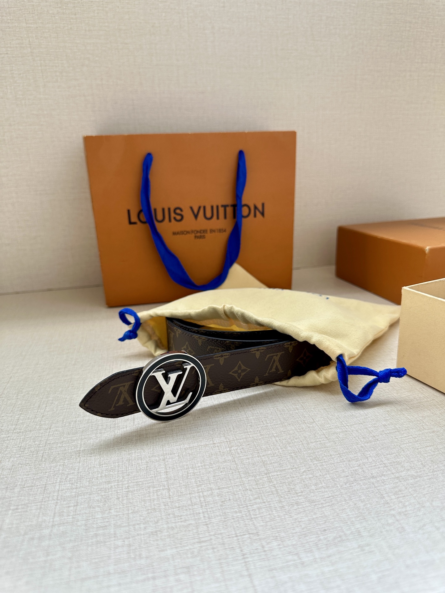 Louis Vuitton Female Basic Belt Cow Leather M-l