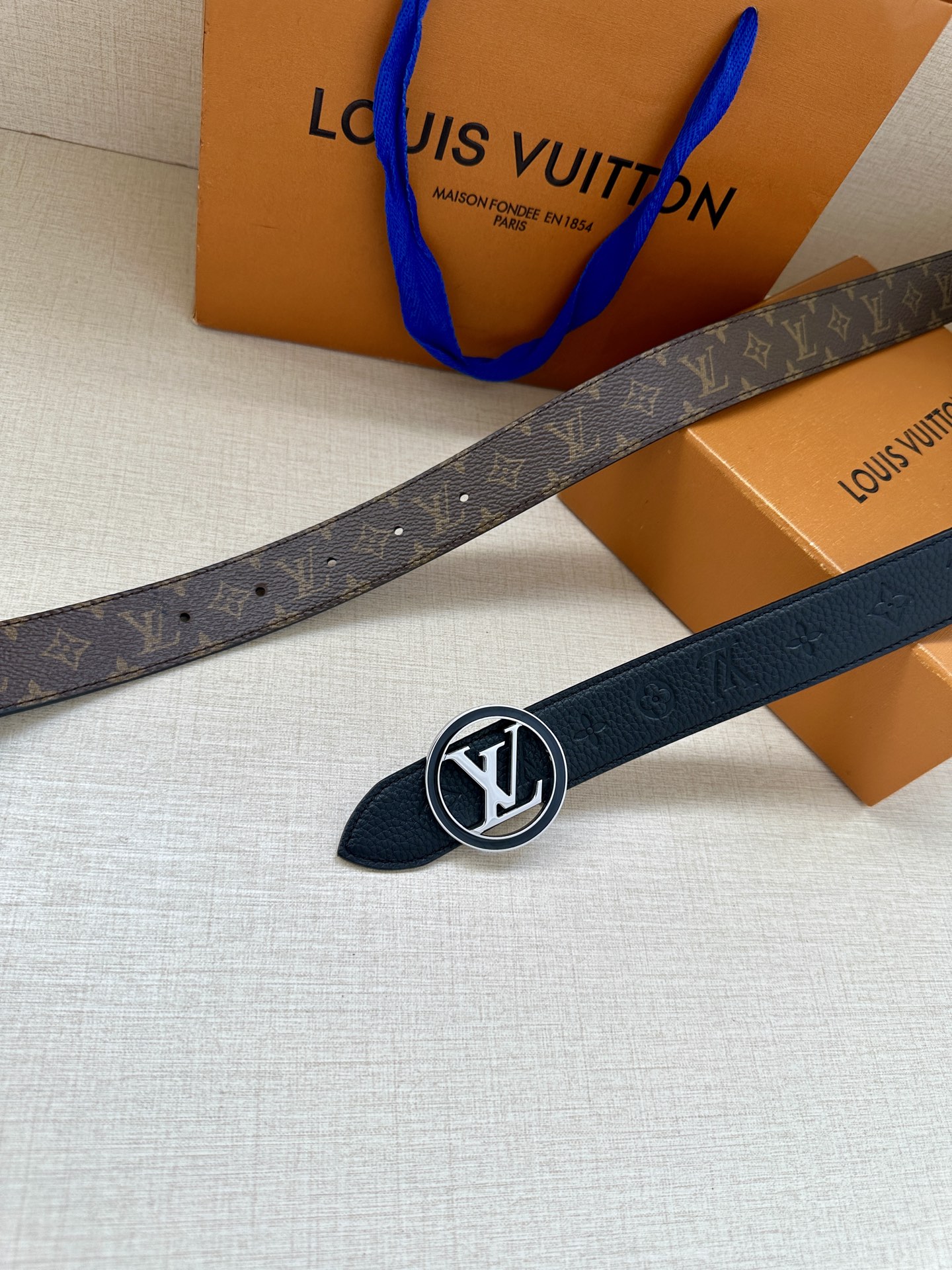 Louis Vuitton Female Basic Belt Cow Leather M-l