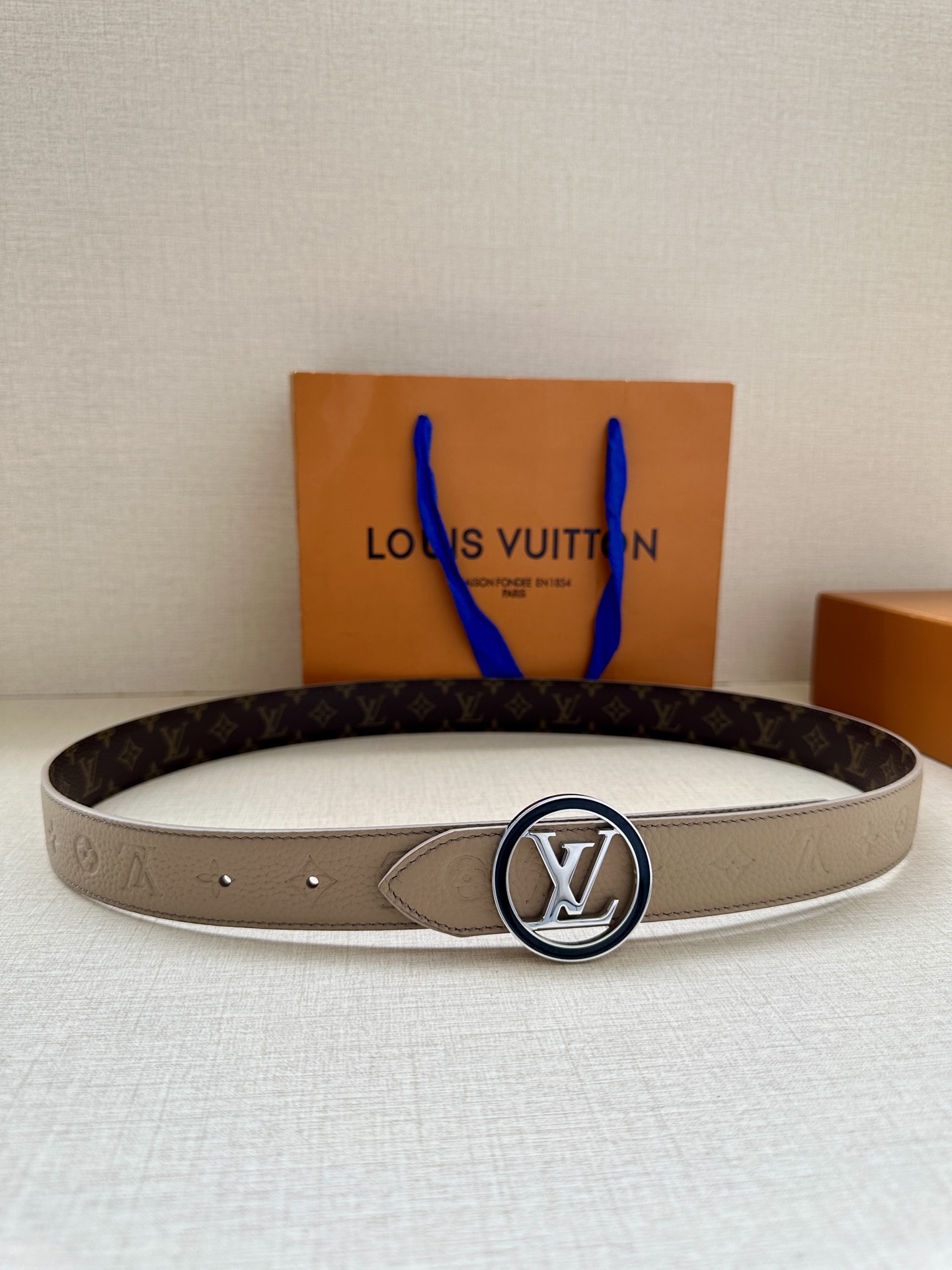 Louis Vuitton Female Basic Belt Cow Leather M-l
