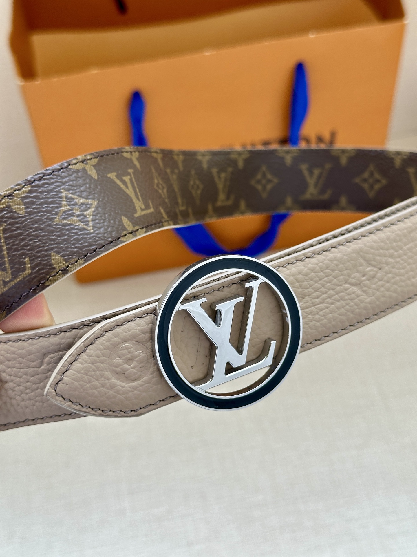 Louis Vuitton Female Basic Belt Cow Leather M-l