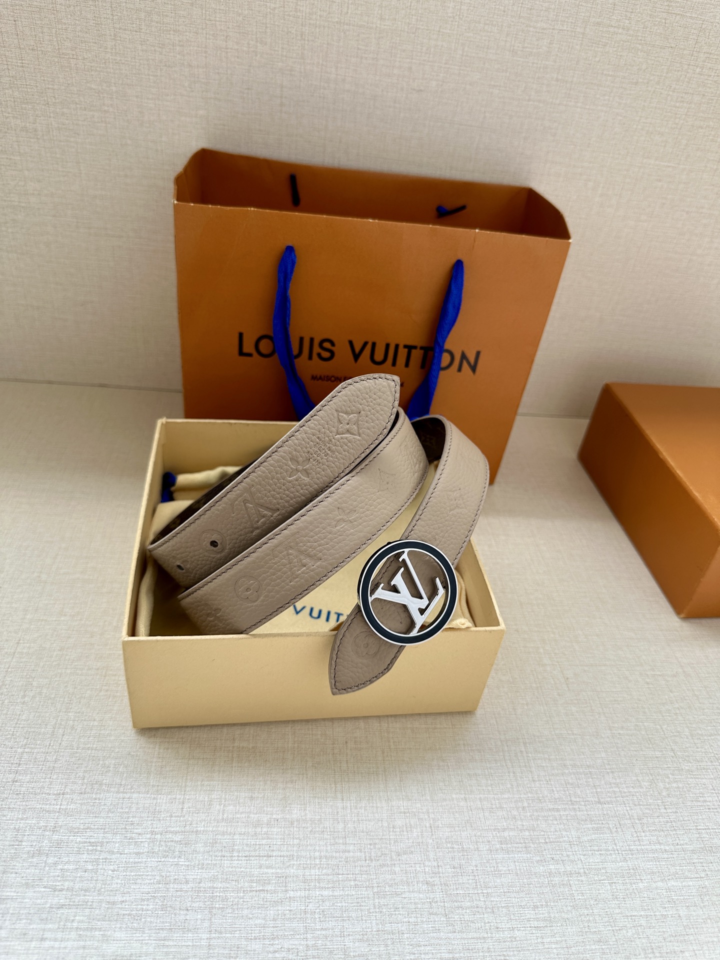 Louis Vuitton Female Basic Belt Cow Leather M-l