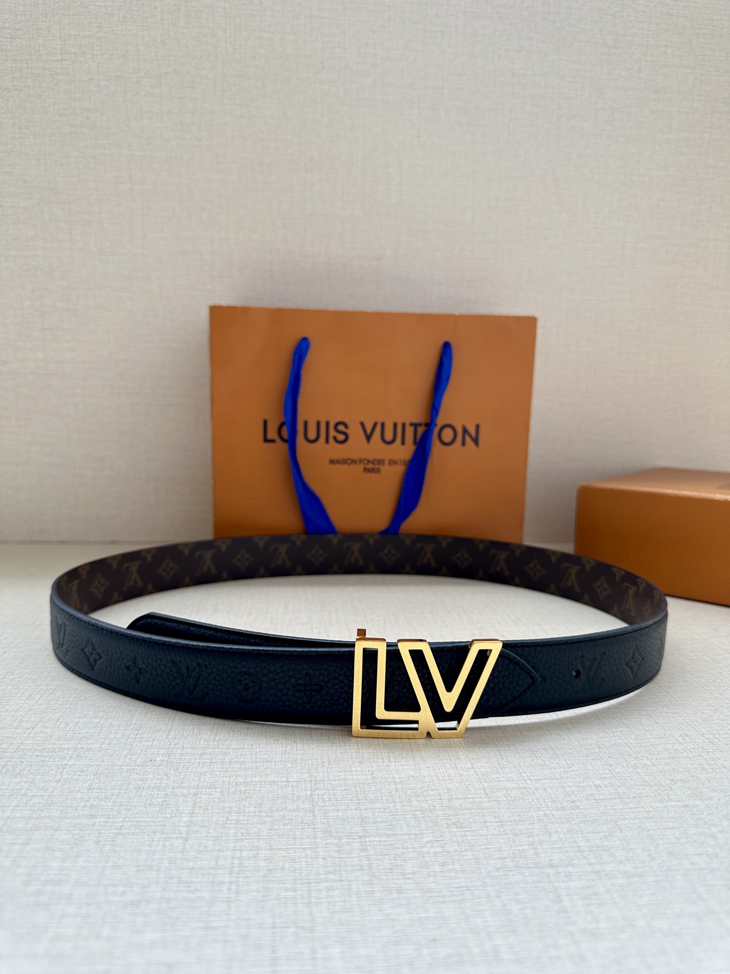 Louis Vuitton Female Basic Belt Cow Leather M-l