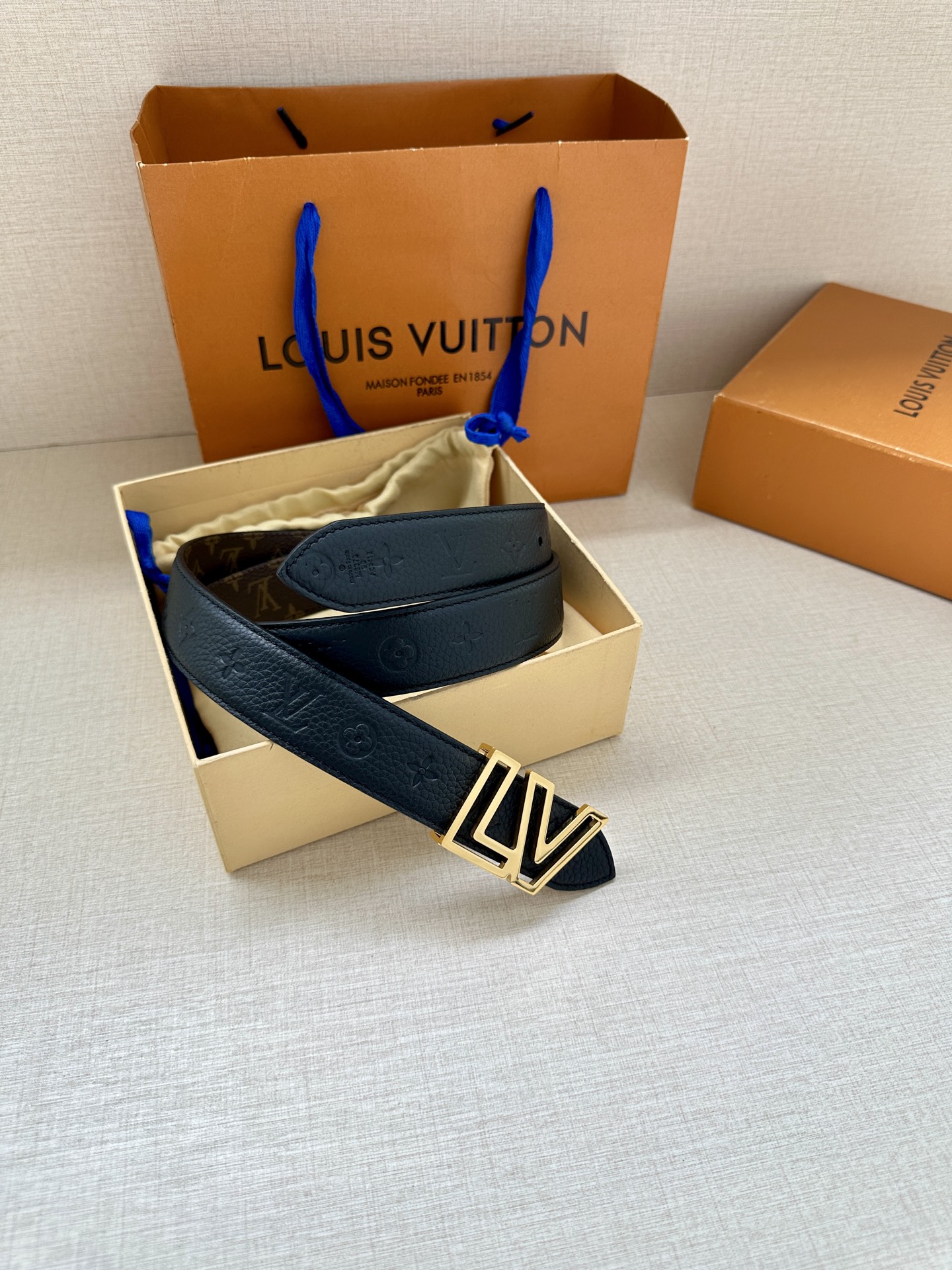 Louis Vuitton Female Basic Belt Cow Leather M-l