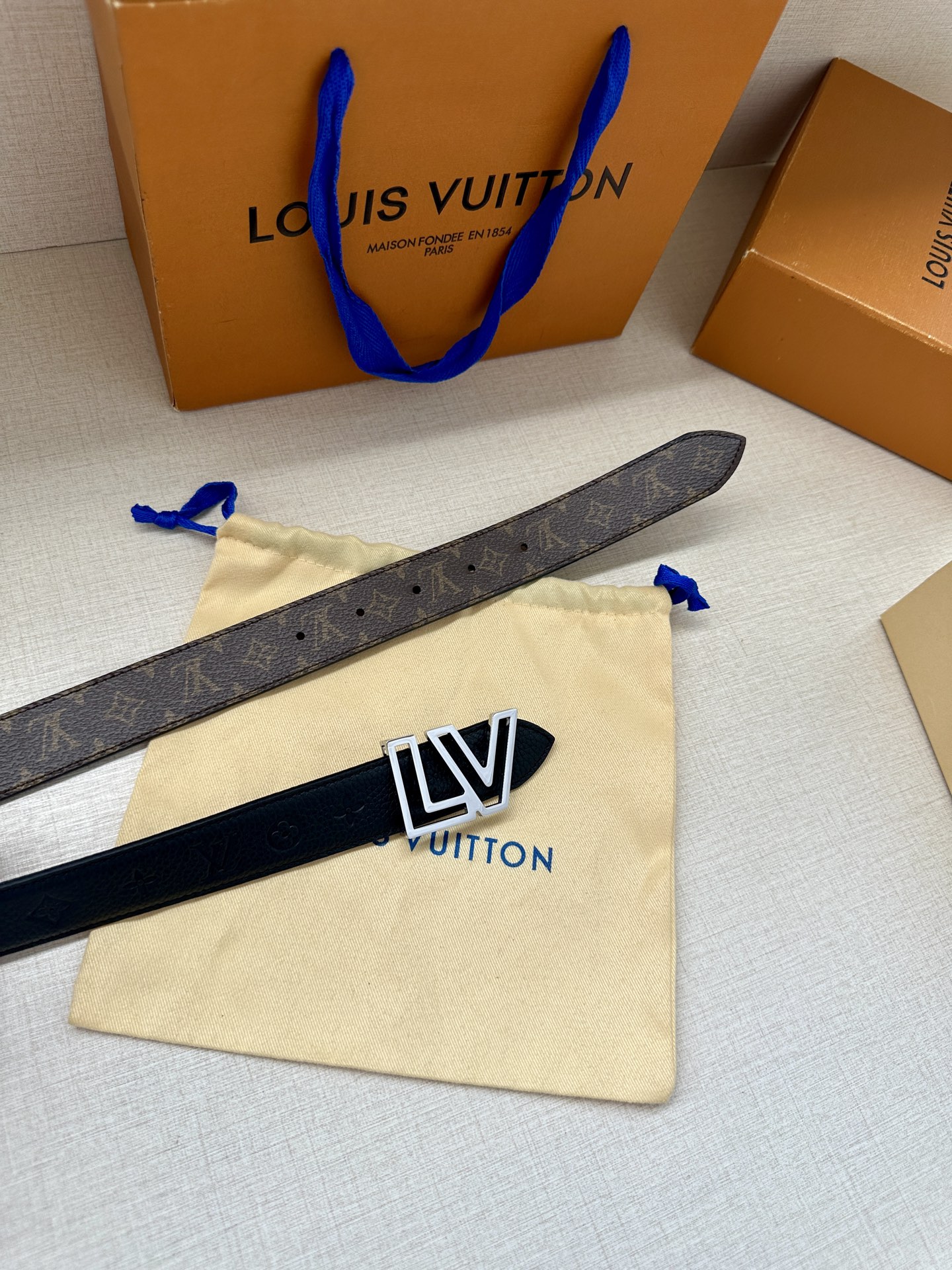 Louis Vuitton Female Basic Belt Cow Leather M-l