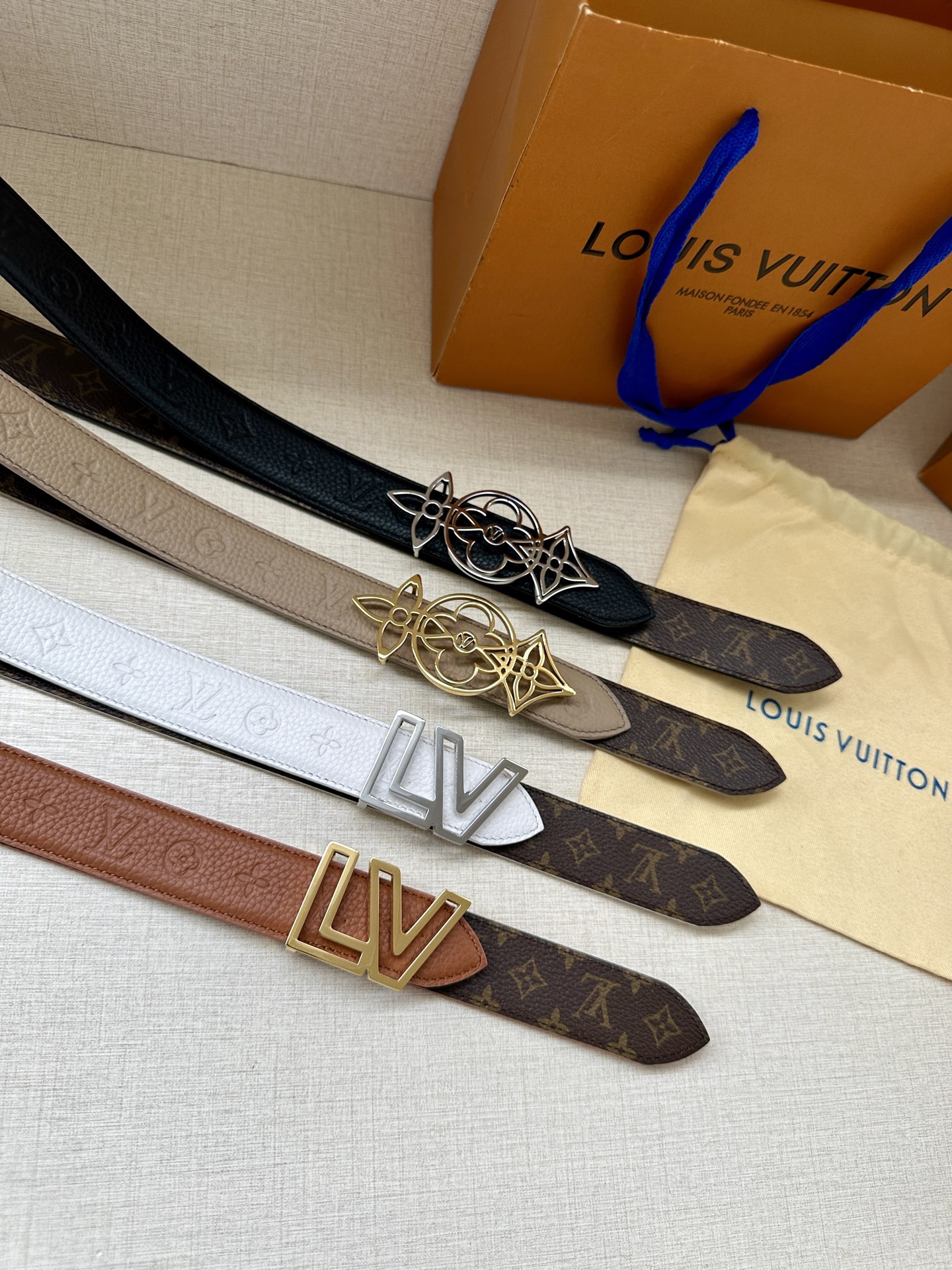 Louis Vuitton Female Basic Belt Cow Leather M-l