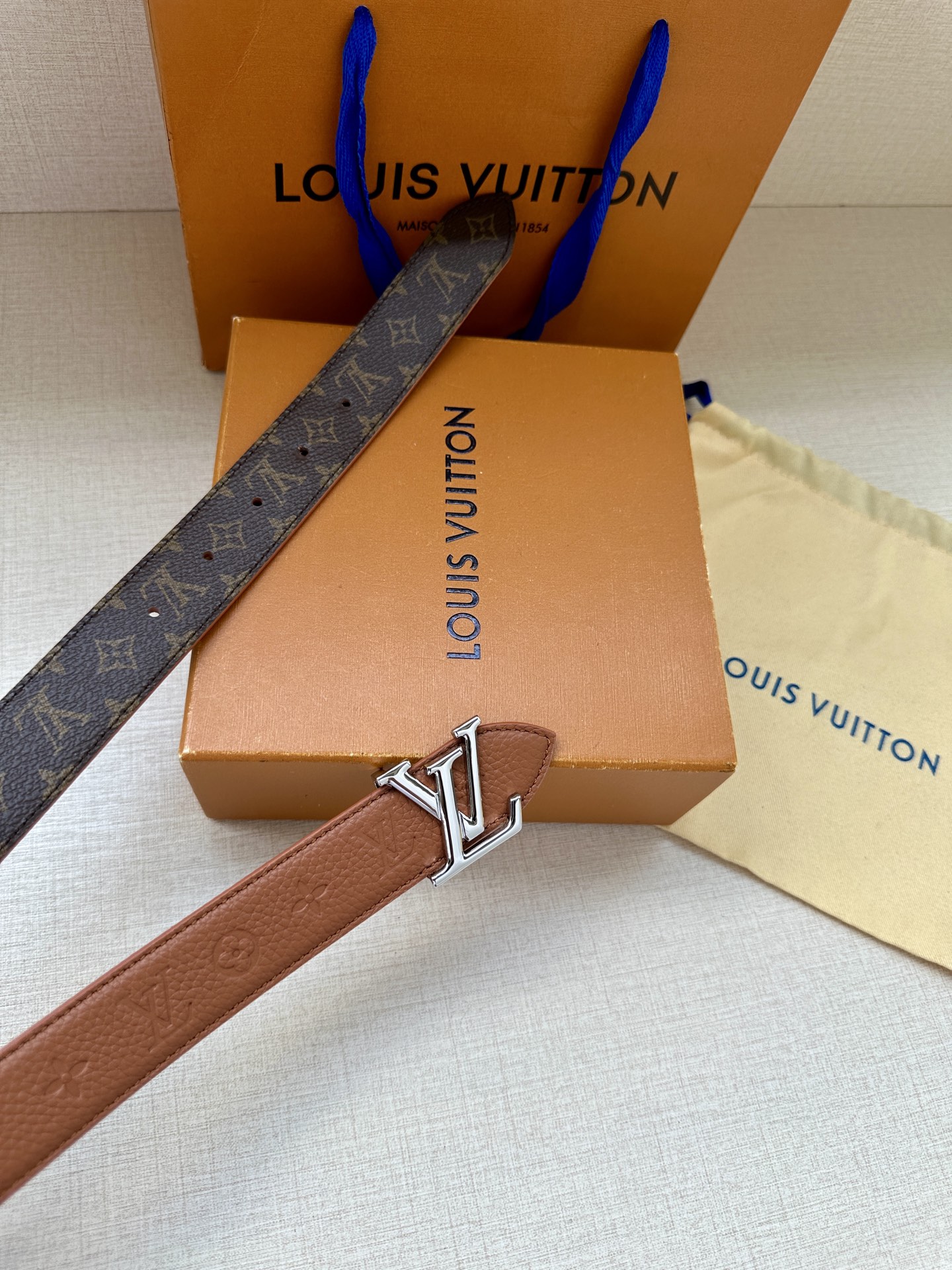Louis Vuitton Female Basic Belt Cow Leather M-l