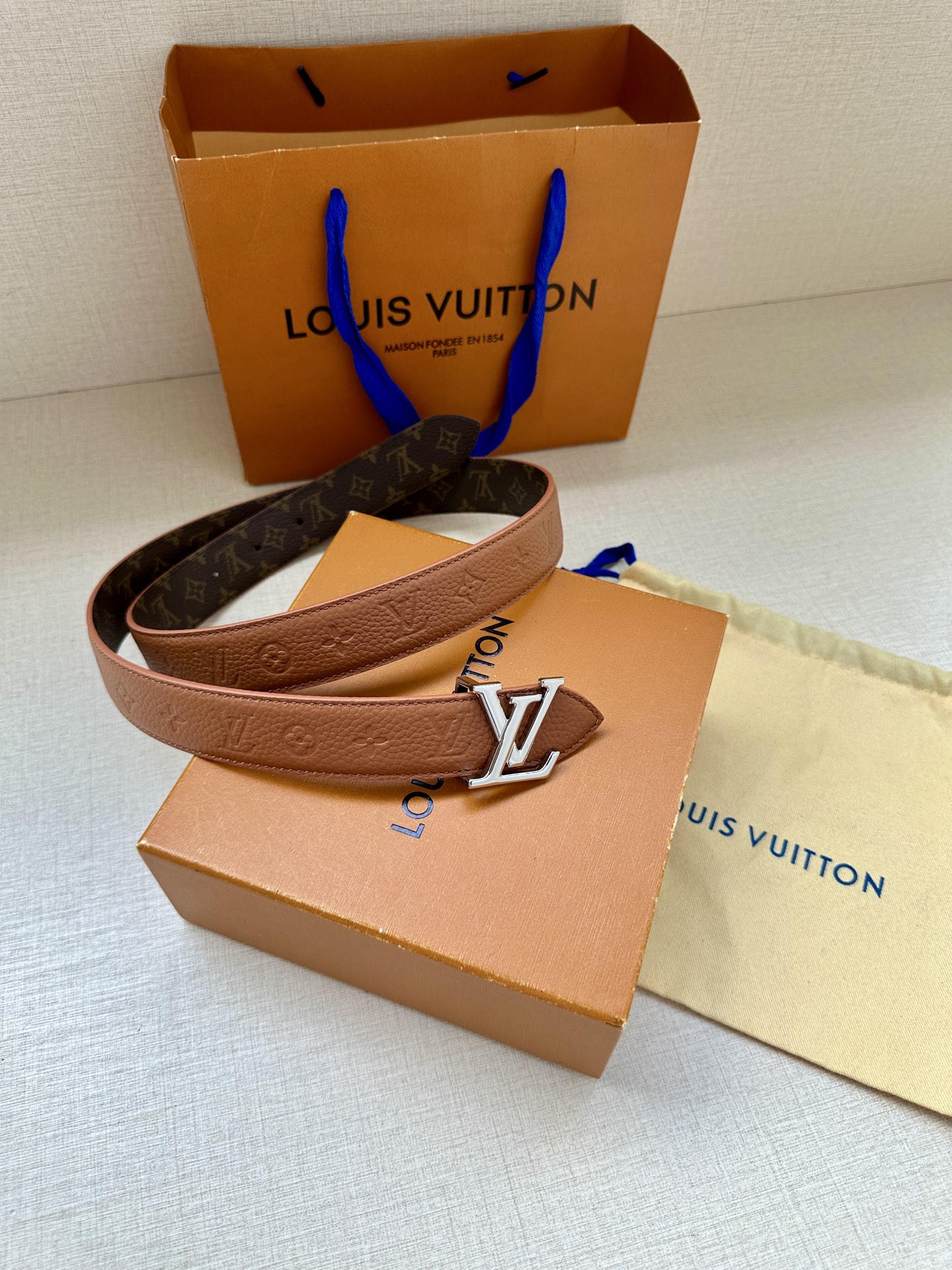 Louis Vuitton Female Basic Belt Cow Leather M-l
