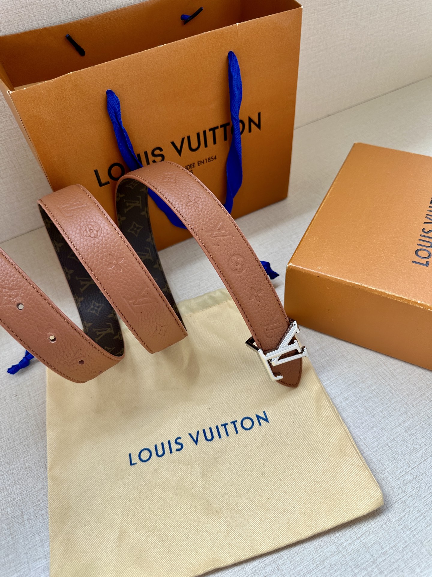 Louis Vuitton Female Basic Belt Cow Leather M-l