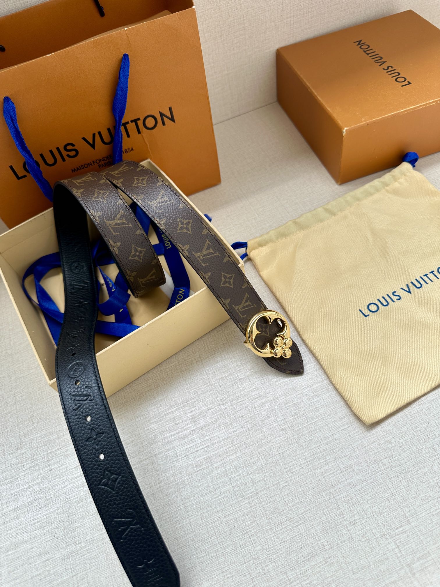 Louis Vuitton Female Basic Belt Cow Leather M-l