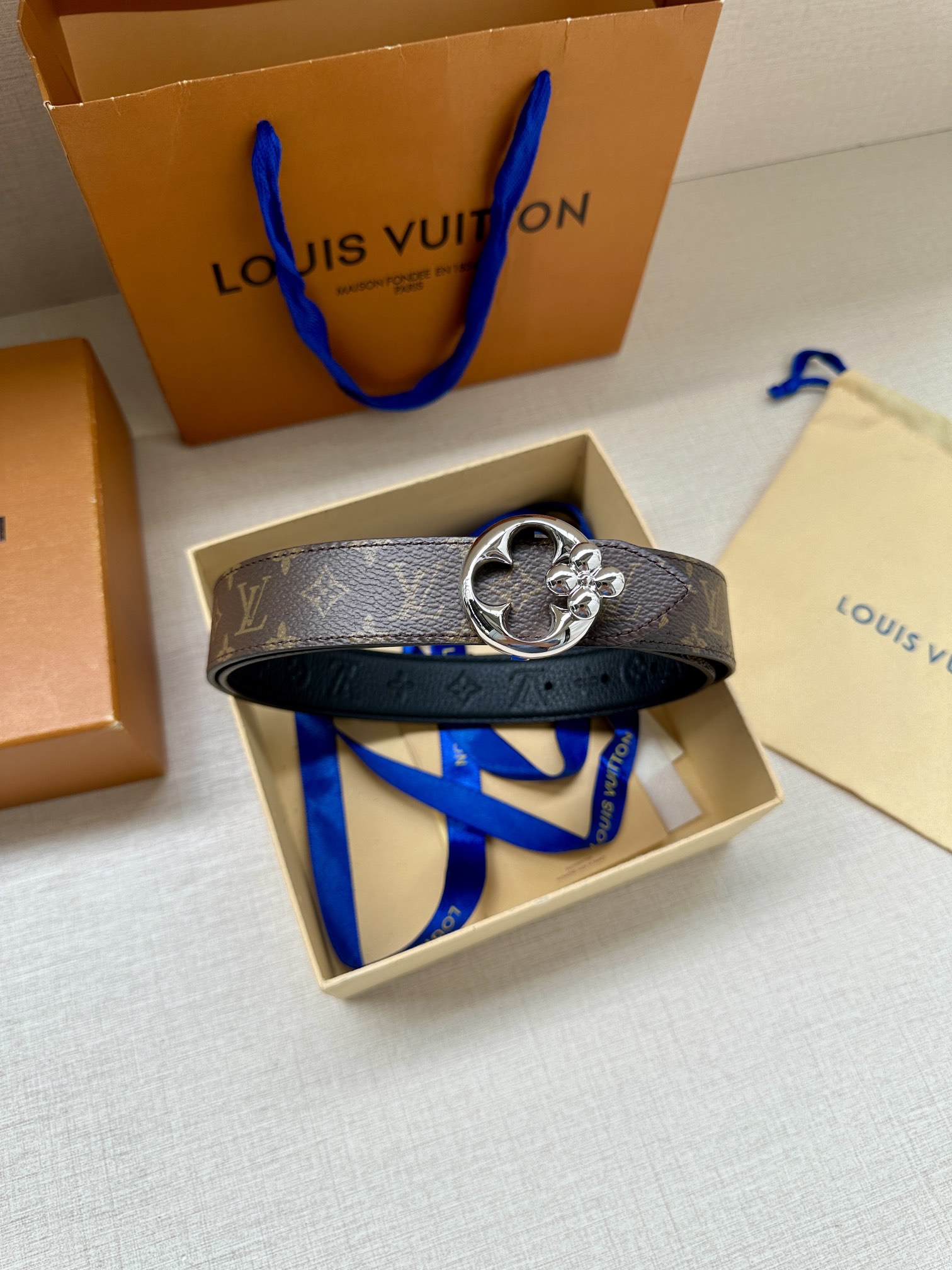 Louis Vuitton Female Basic Belt Cow Leather M-l