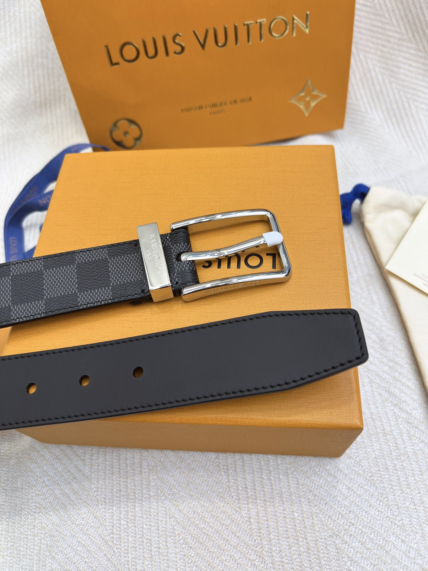 Louis Vuitton Leather Belt Top Grain Leather Black M-l