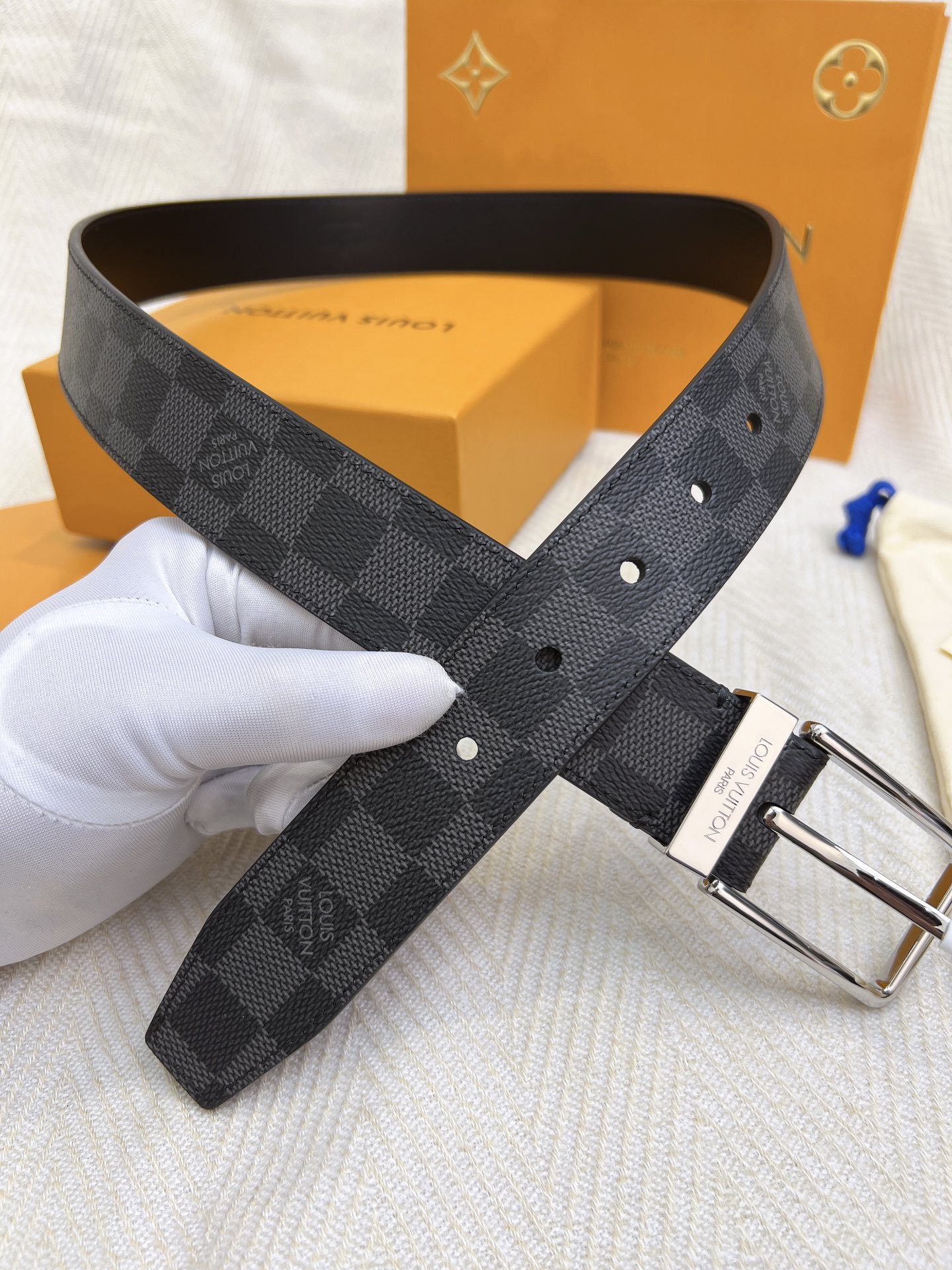 Louis Vuitton Leather Belt Top Grain Leather Black M-l