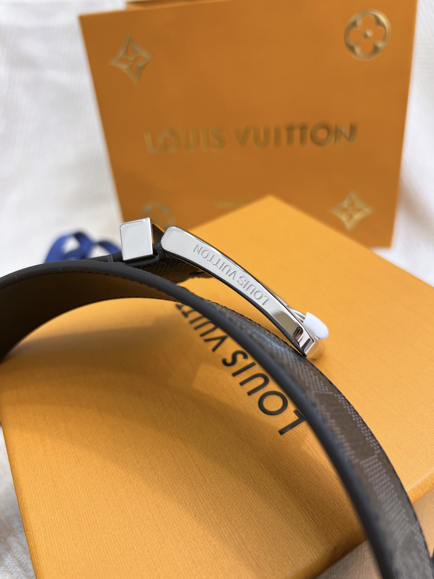 Louis Vuitton Leather Belt Top Grain Leather Black M-l