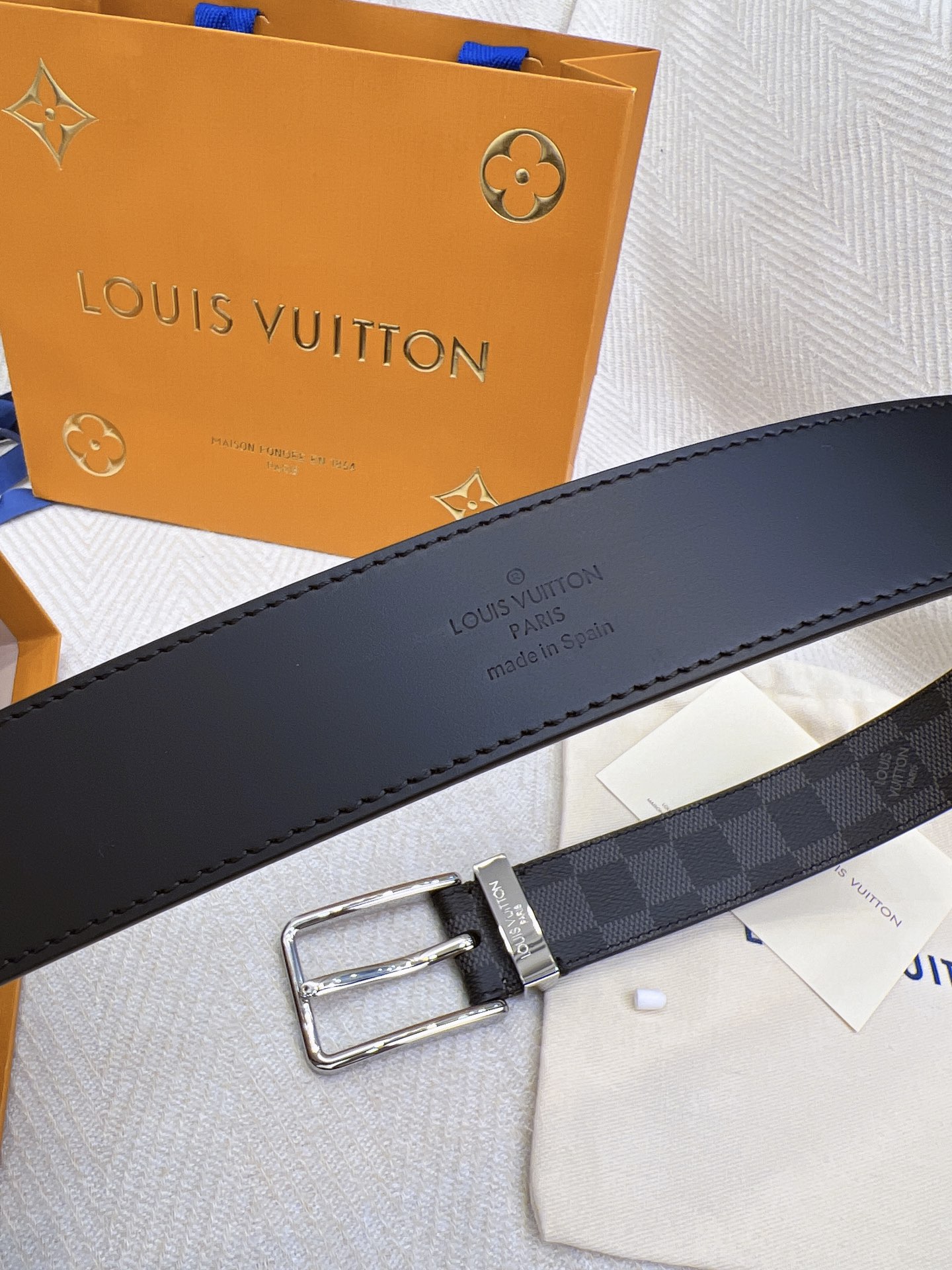 Louis Vuitton Leather Belt Top Grain Leather Black M-l