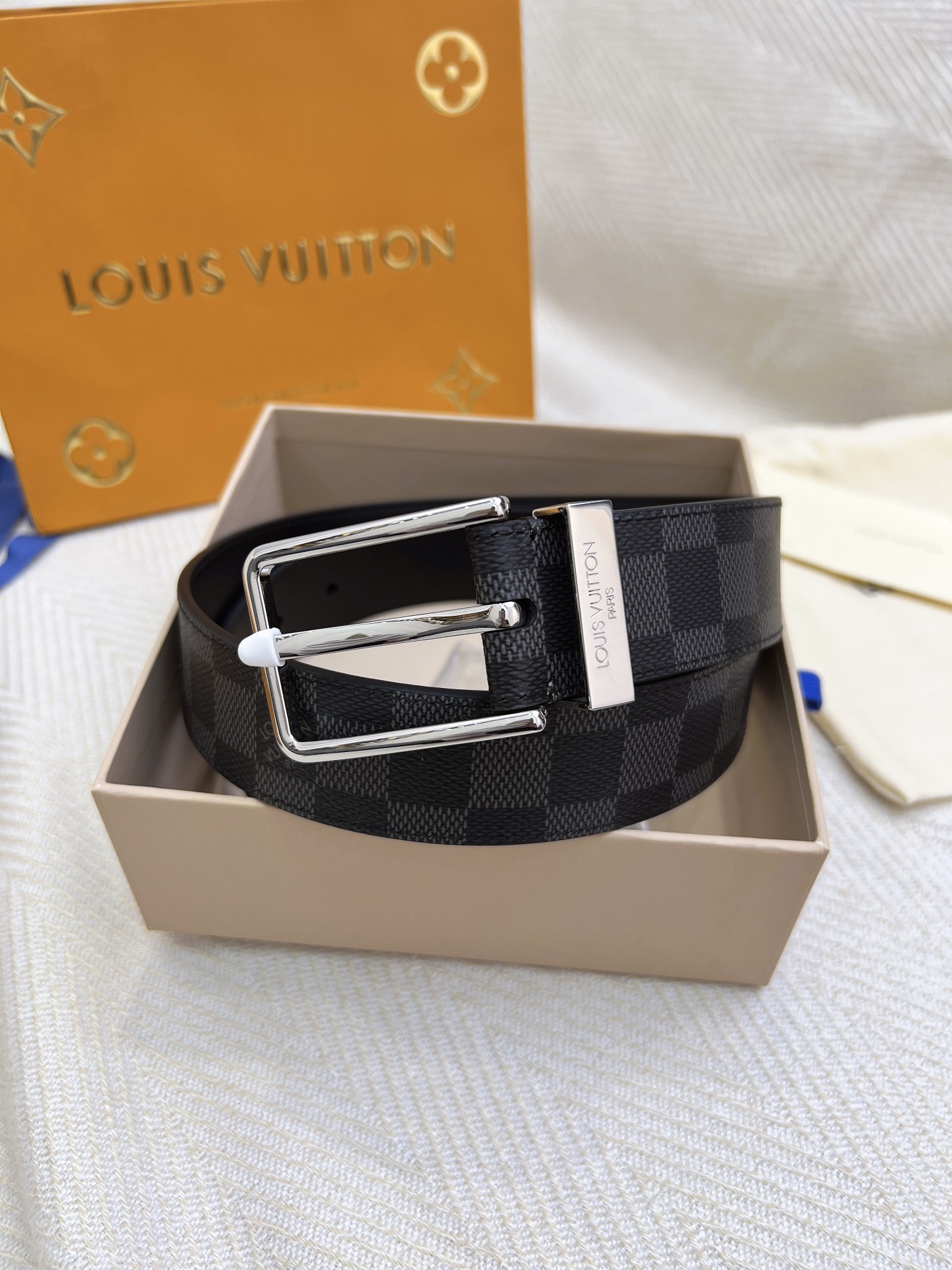 Louis Vuitton Leather Belt Top Grain Leather Black M-l