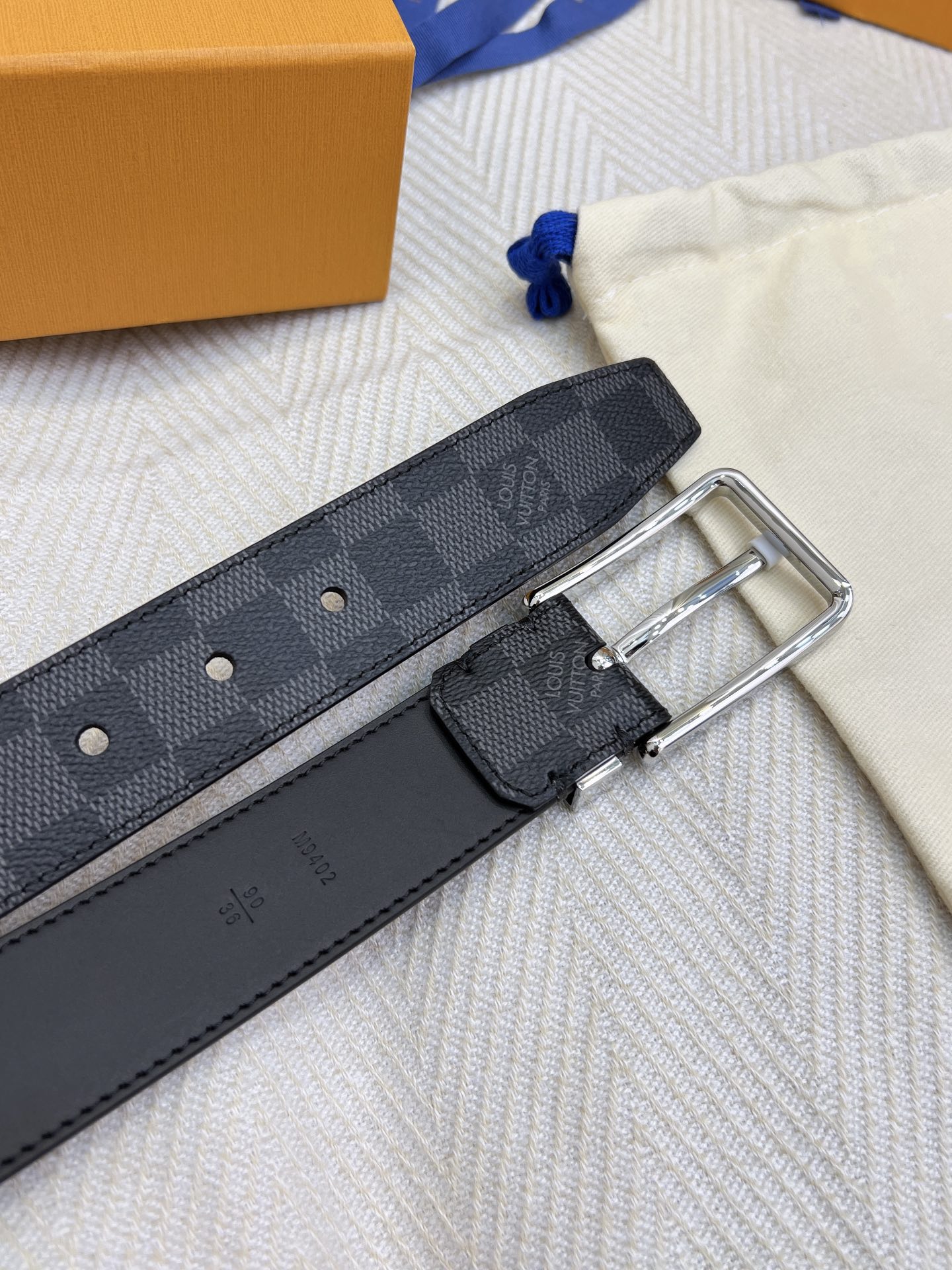 Louis Vuitton Leather Belt Top Grain Leather Black M-l