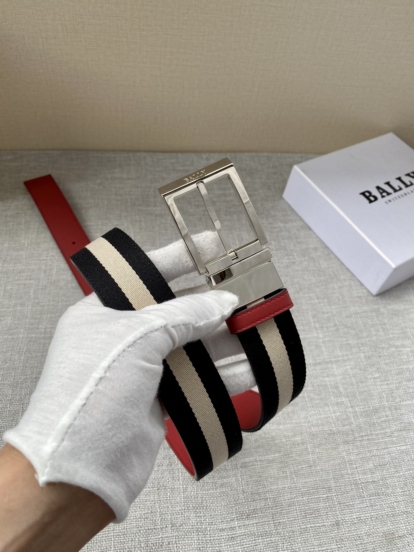 Bally Male Leather Belt M-l