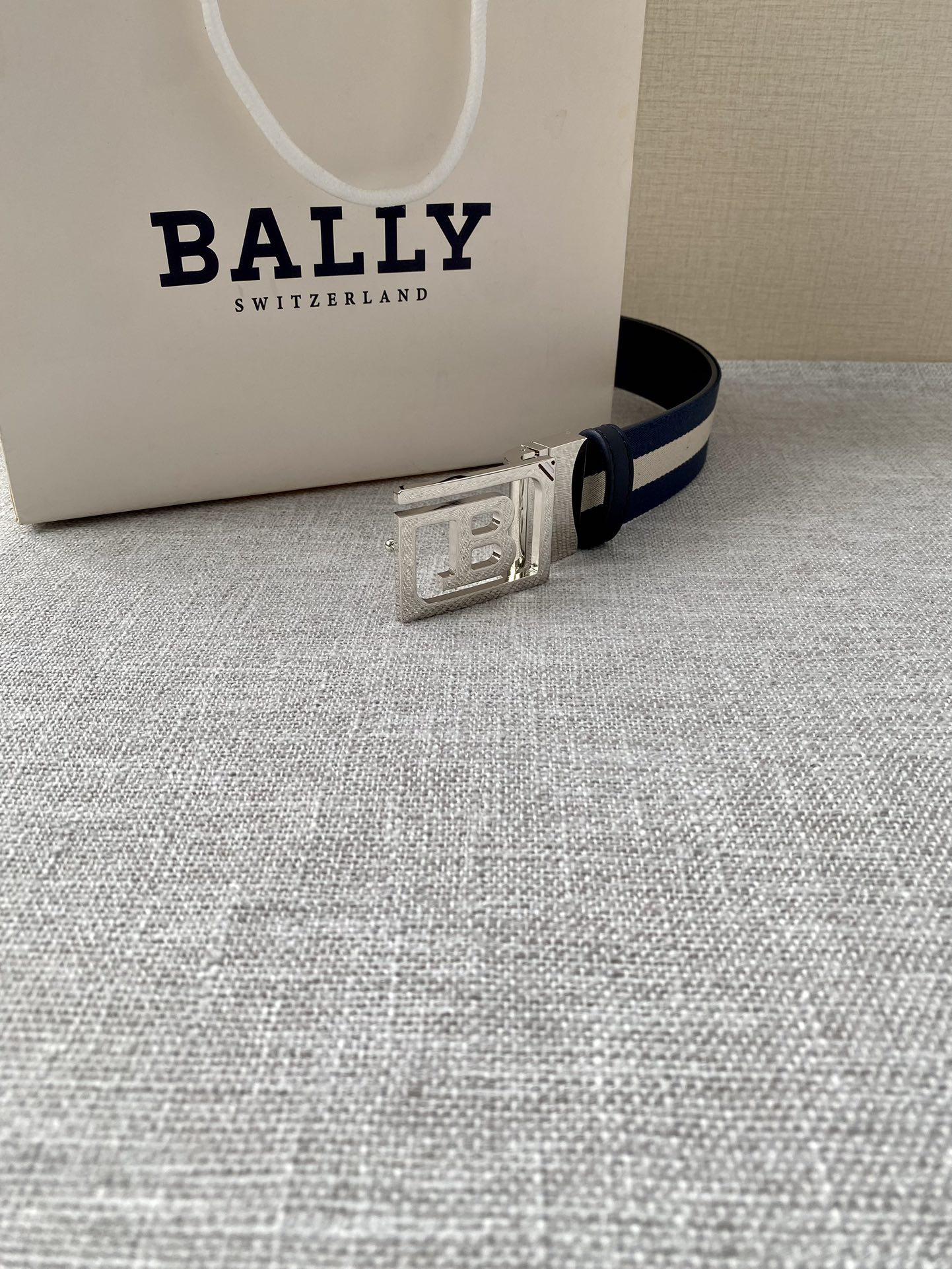 Bally Male Leather Belt M-l