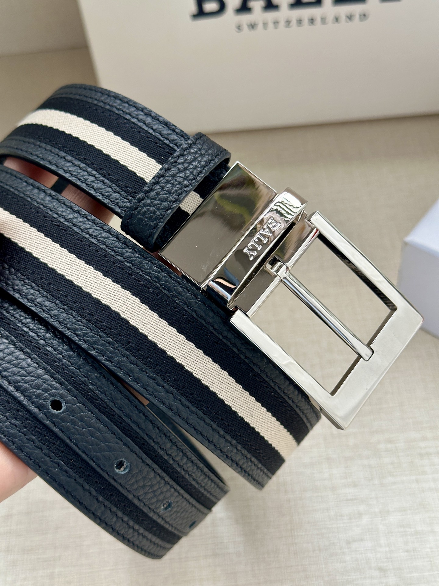Bally Male Pin Buckle Belt Cow Leather M-l