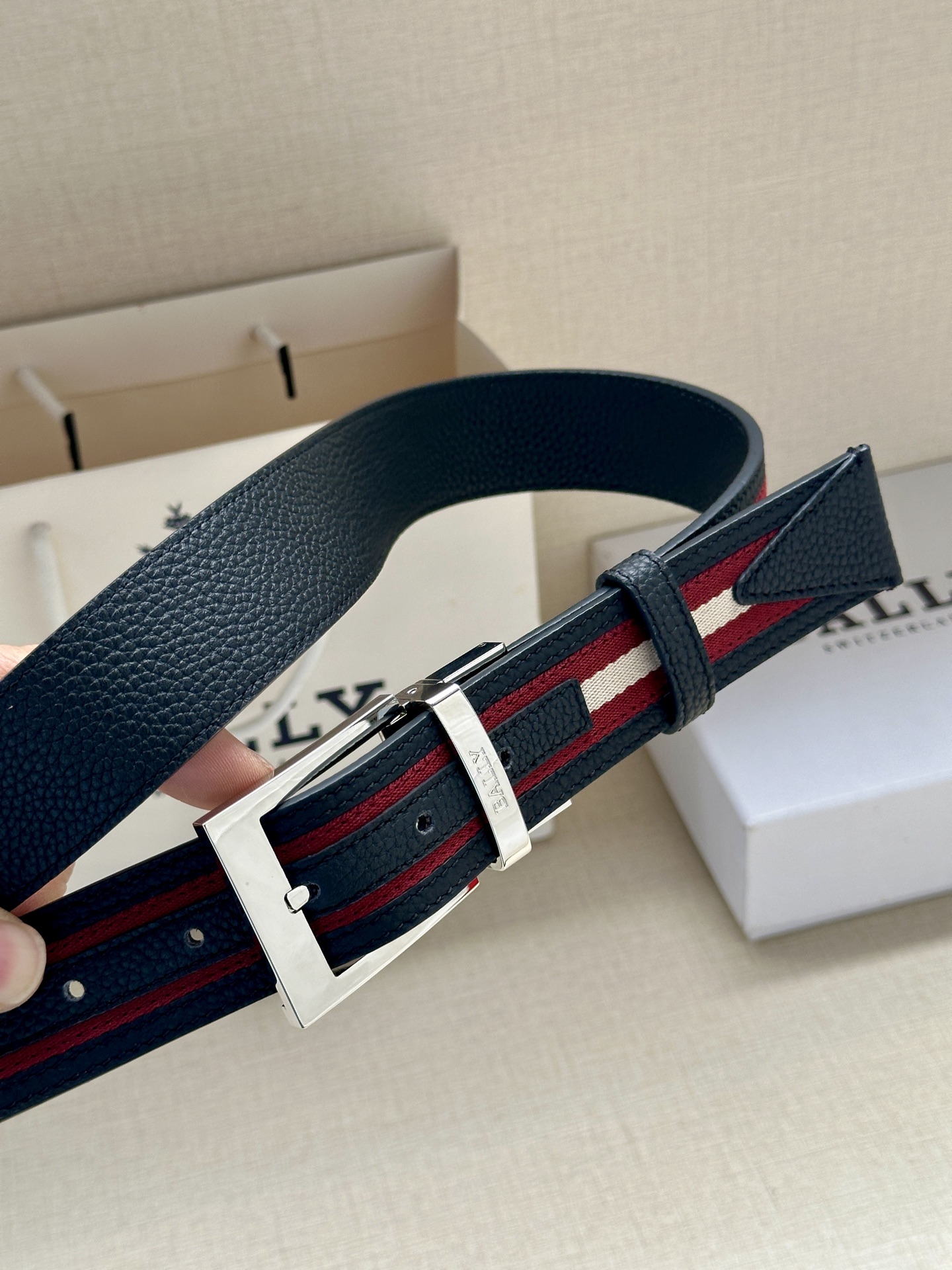 Bally Male Pin Buckle Belt Cow Leather M-l